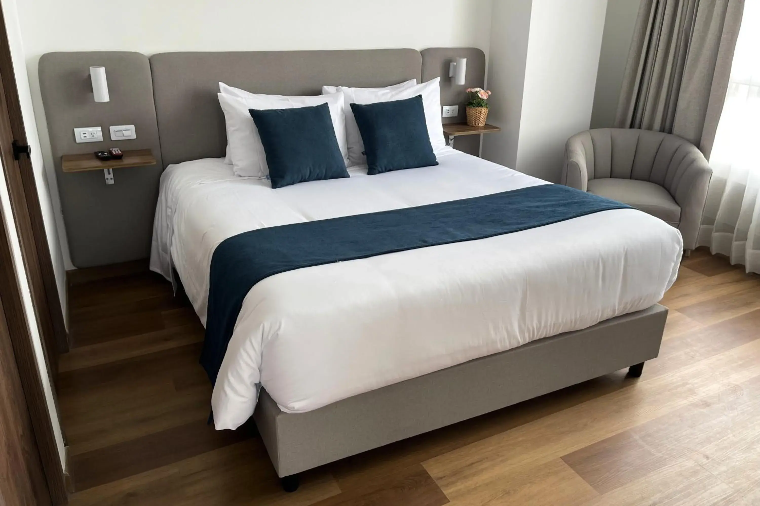 Presidential Suite in VOU Suites by Avia Suites Presidential Suite in VOU Suites by Avia Suites