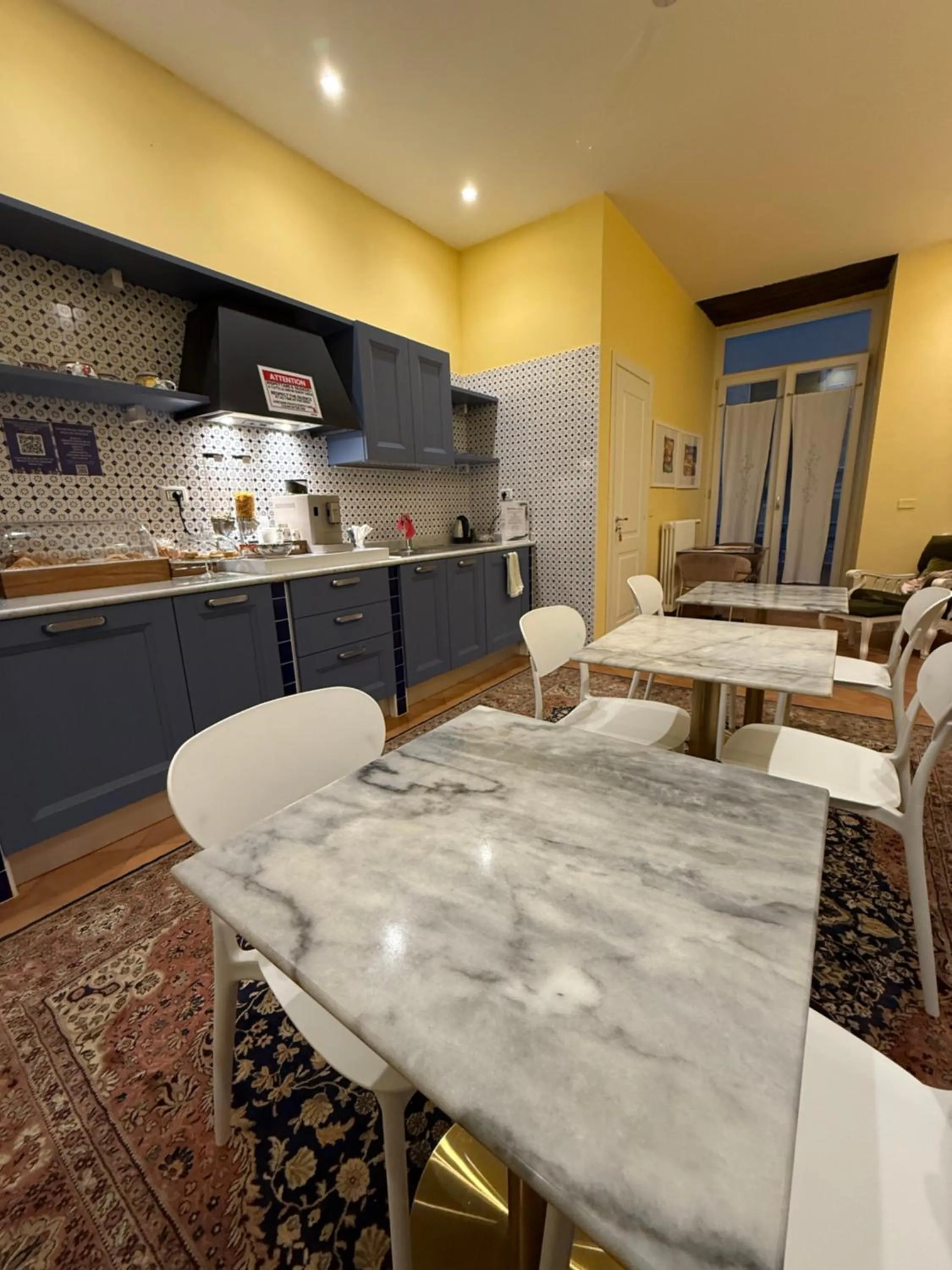 Seating area in Palazzo Dogana Room&Suite