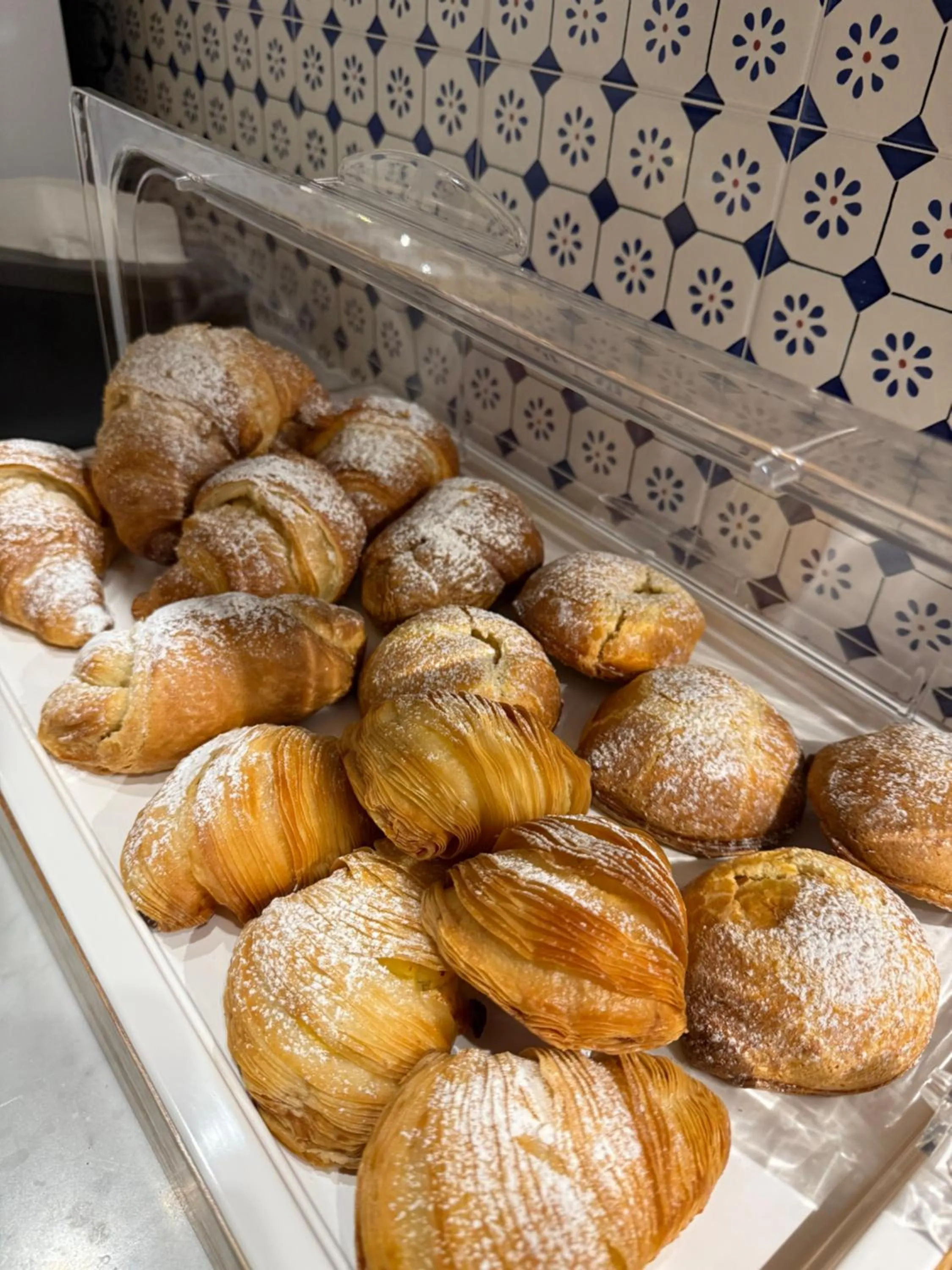 Breakfast in Palazzo Dogana Room&Suite