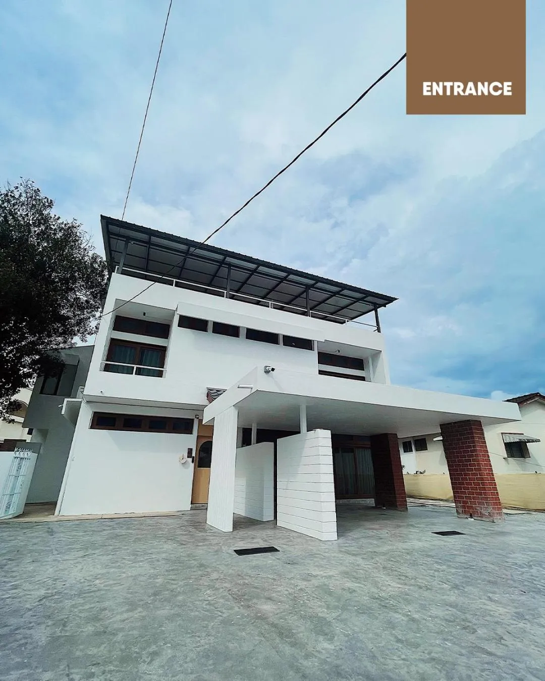 Facade/entrance in Simple Sanctuary Tanjung Tokong