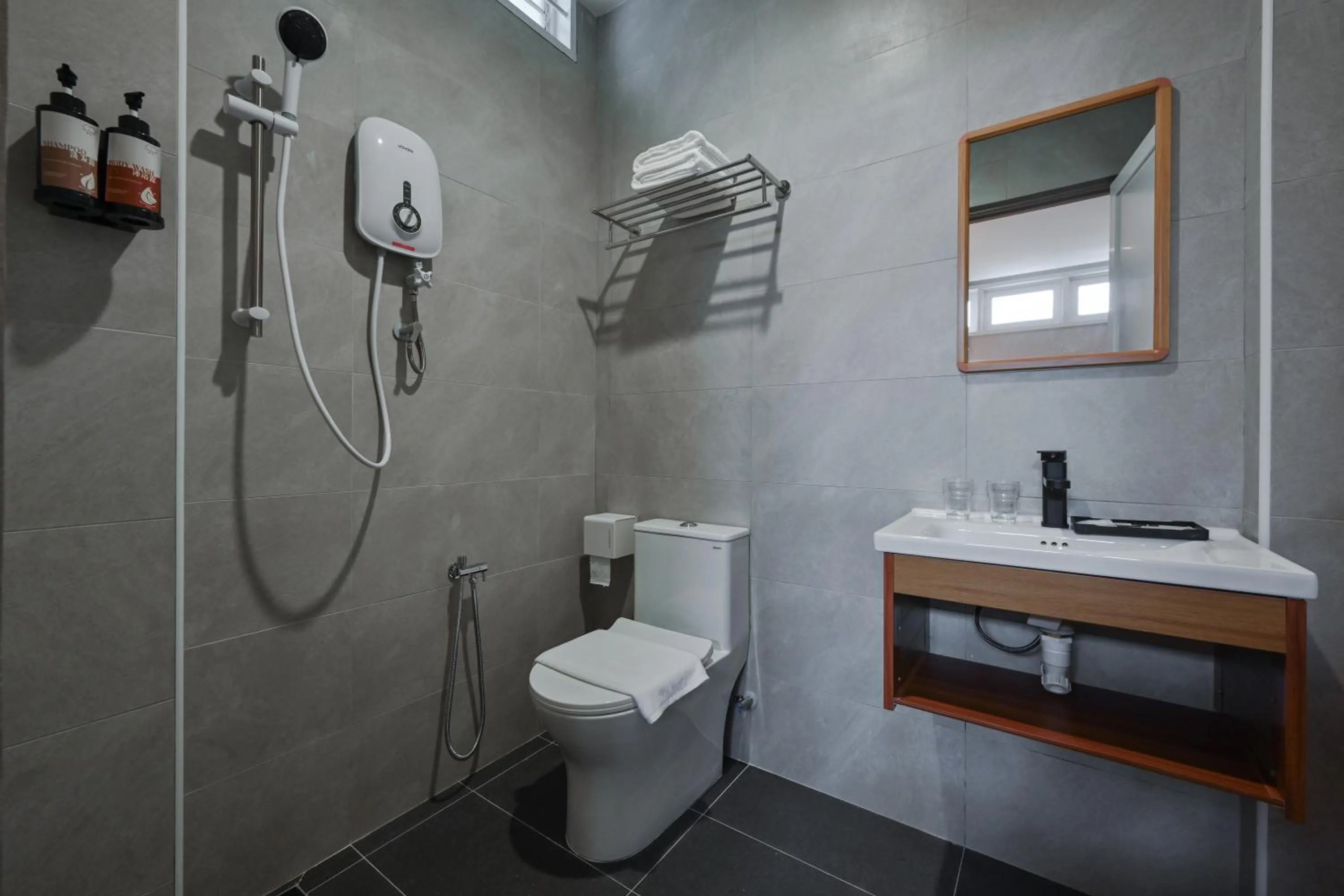 Toilet in Simple Sanctuary Tanjung Tokong