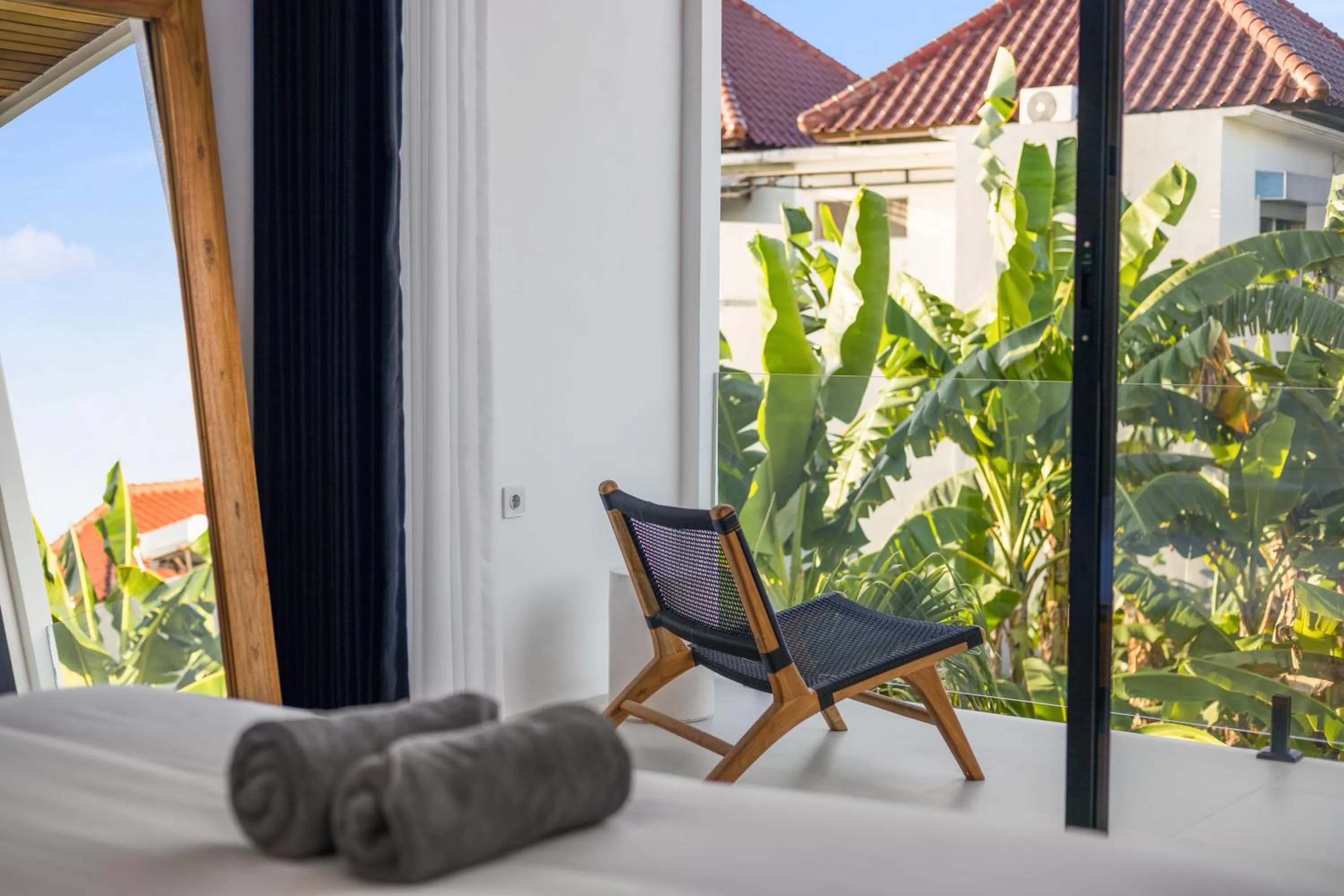 White Residence - Art & Boutique Villas