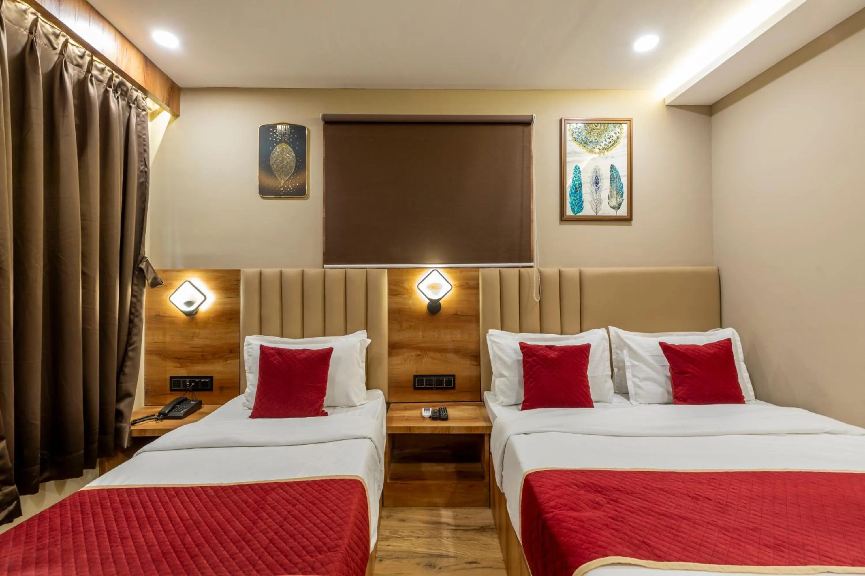 Bed in Hotel Zara International