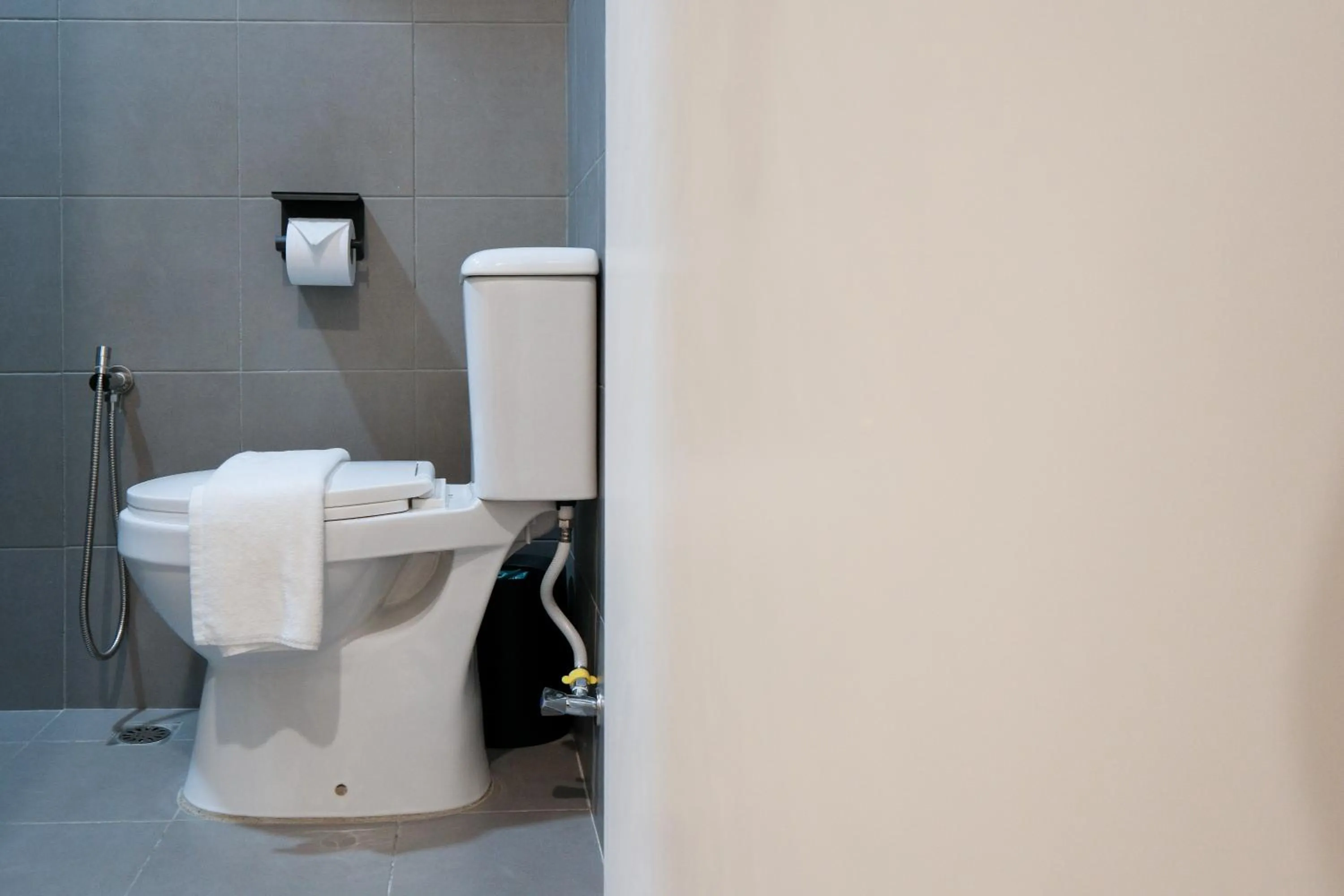 Toilet in G Residence Sky Suite