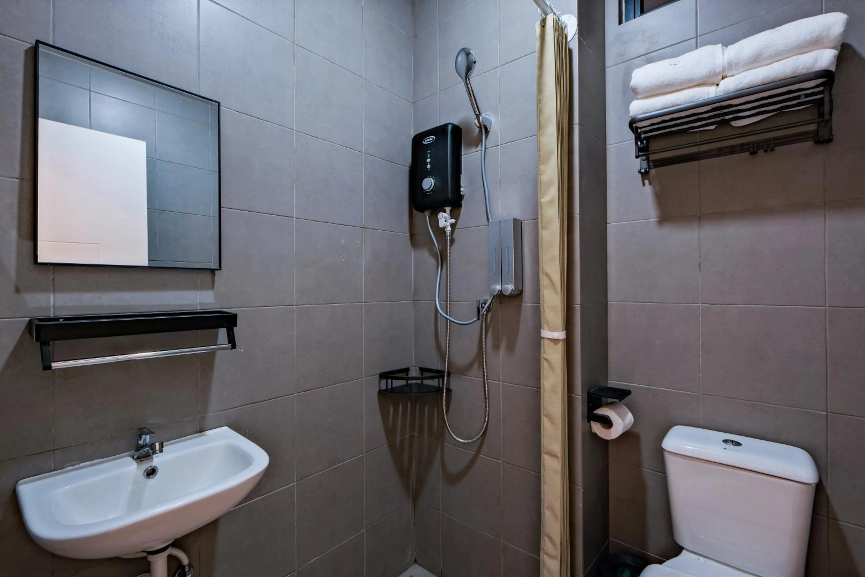 Shower in G Residence Sky Suite