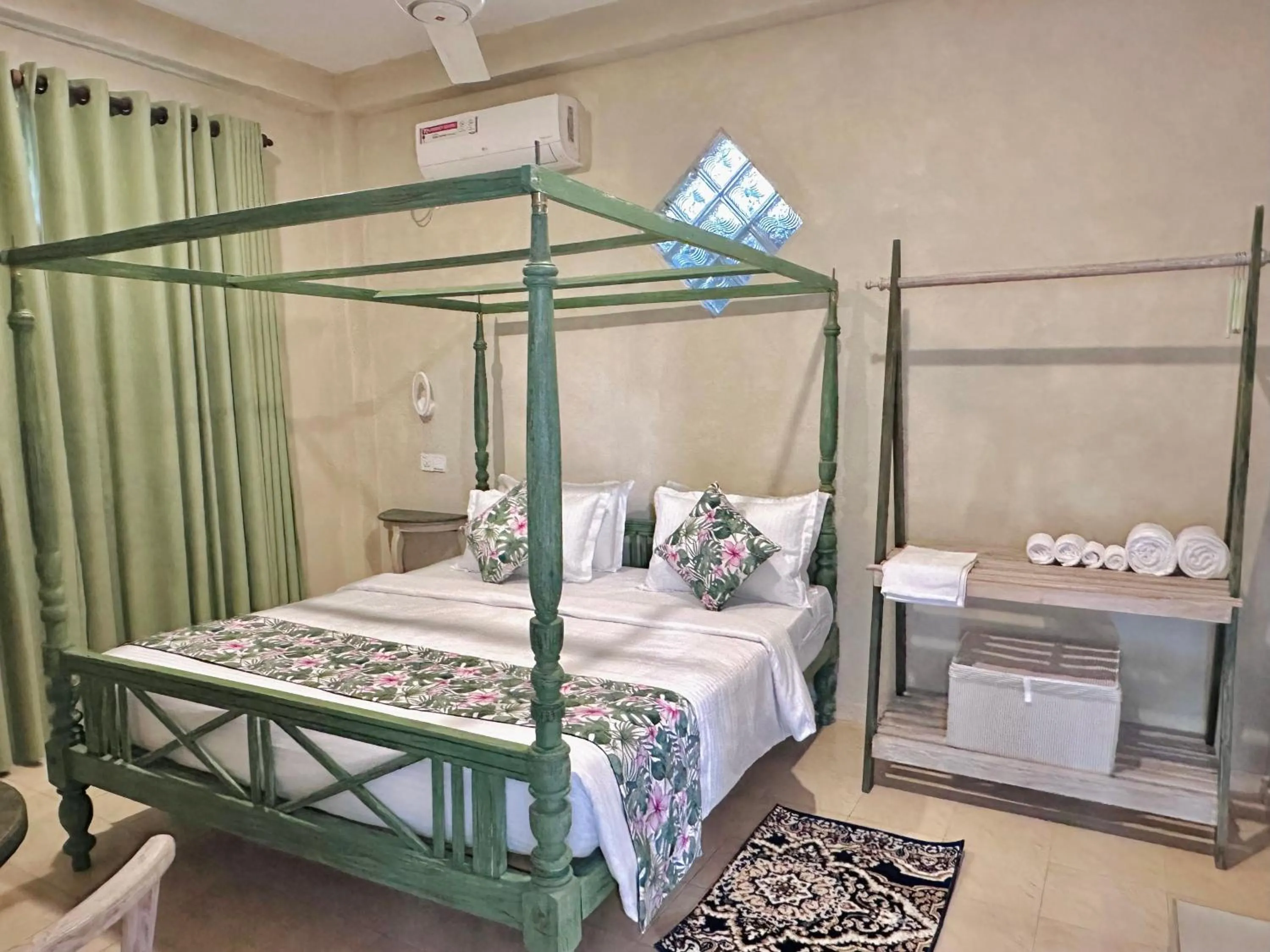 Bed in The Vitamin Sea