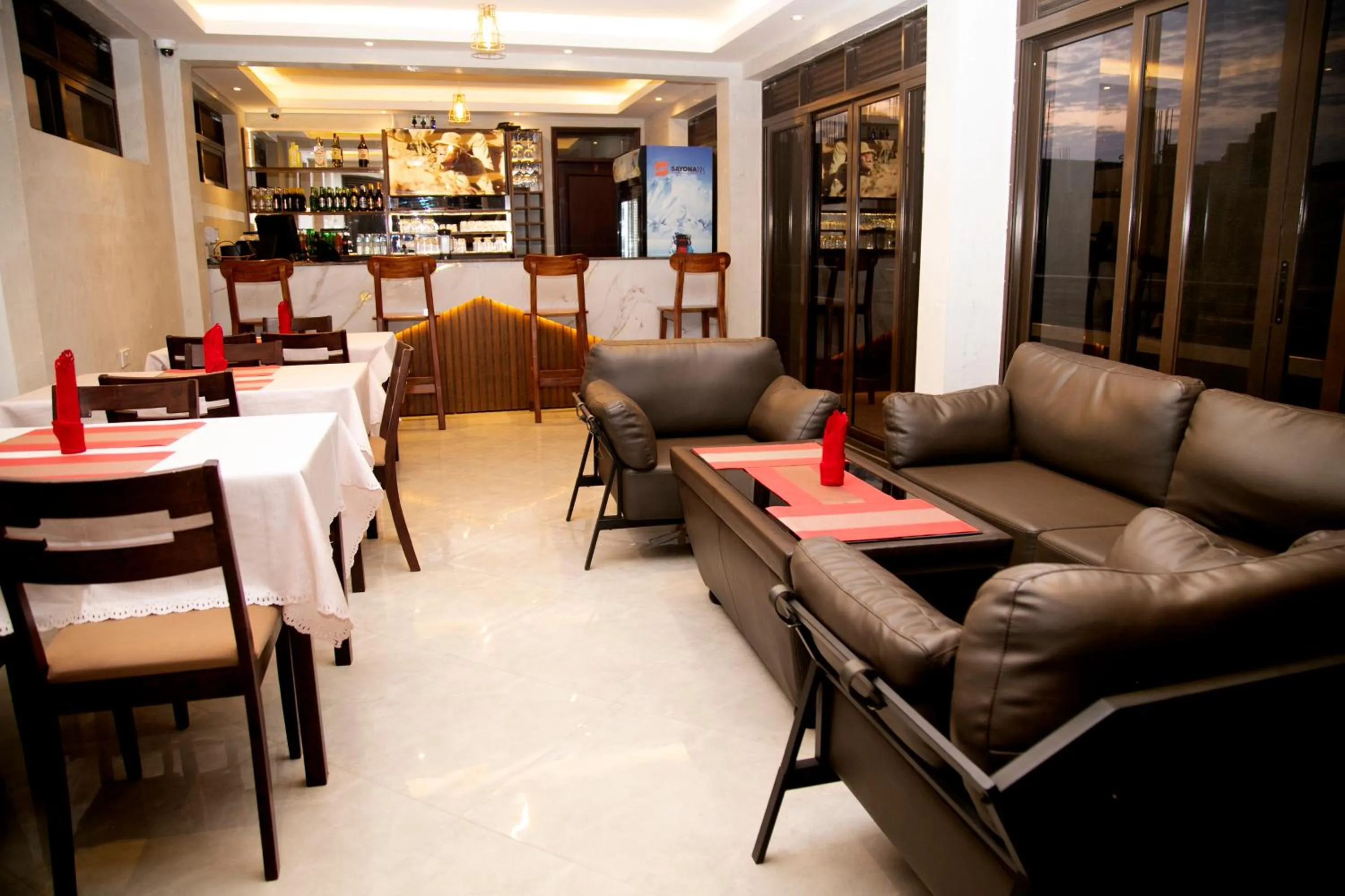Restaurant/places to eat in Kaloni Hotels
