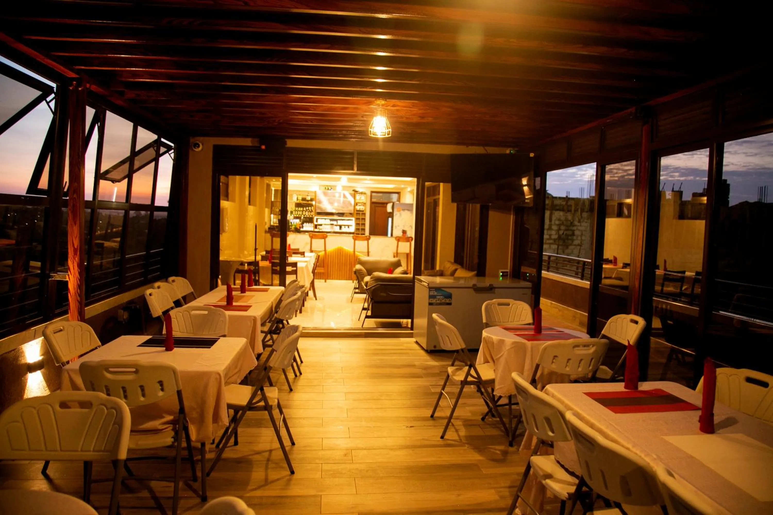 Restaurant/places to eat in Kaloni Hotels