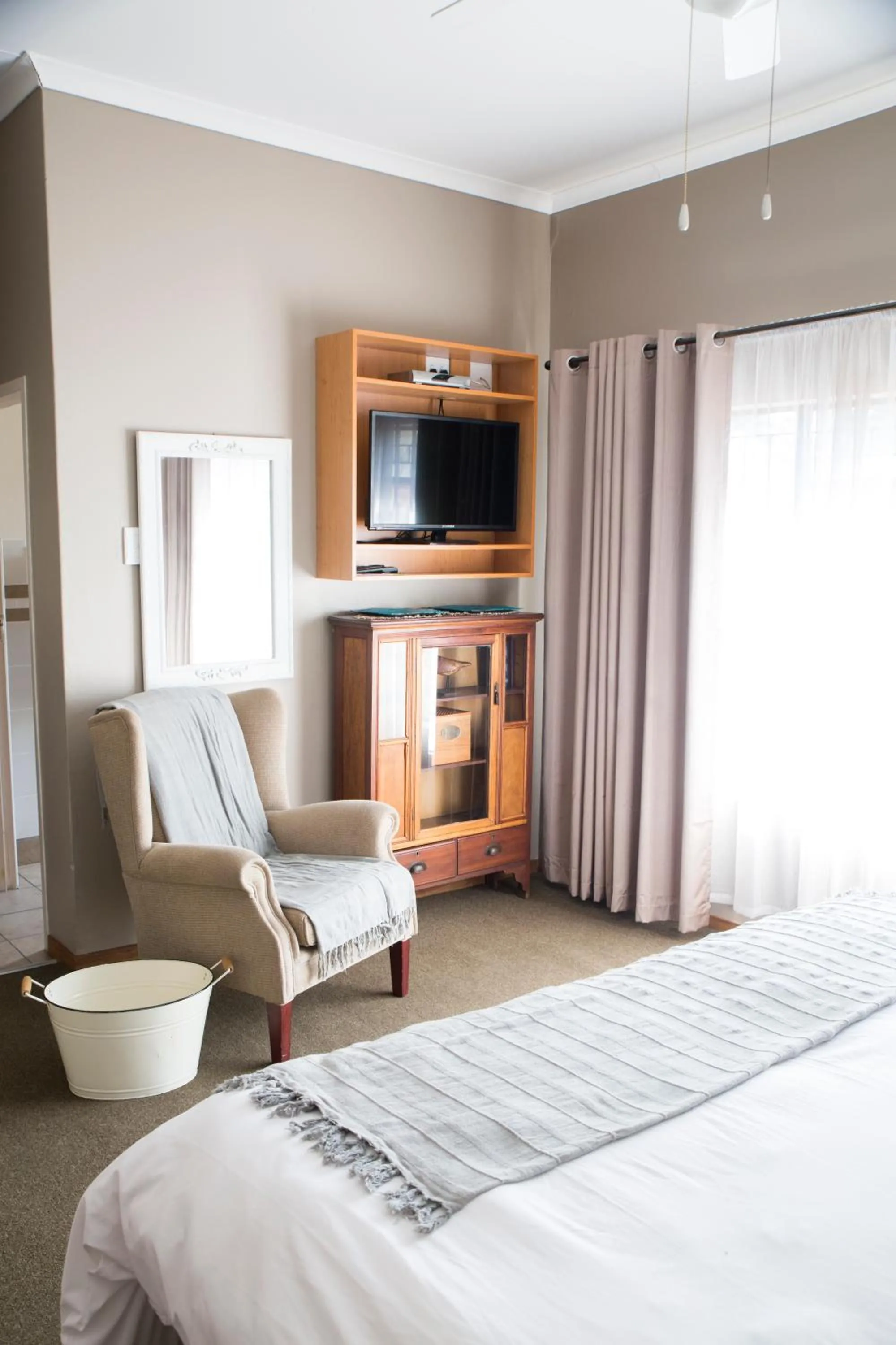 TV and multimedia, Bed in Ons Dorpshuis Guesthouse