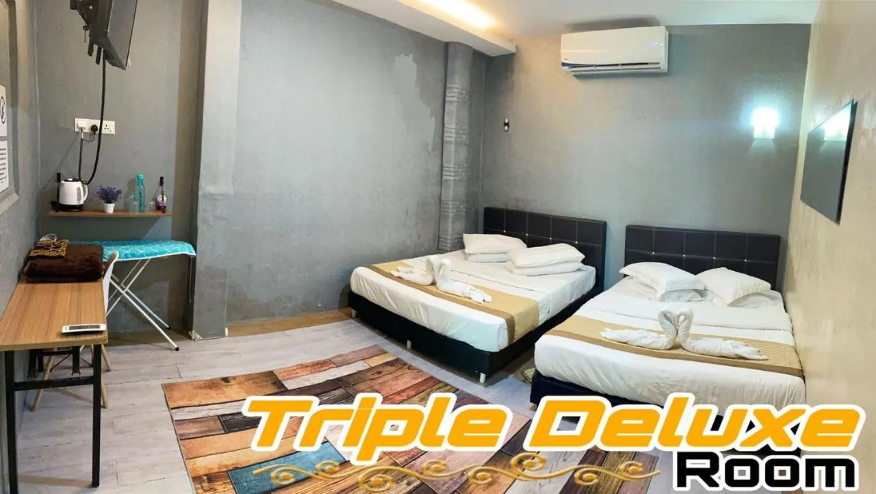 Bed in LE dEON HOTEL Former Pine Hotel