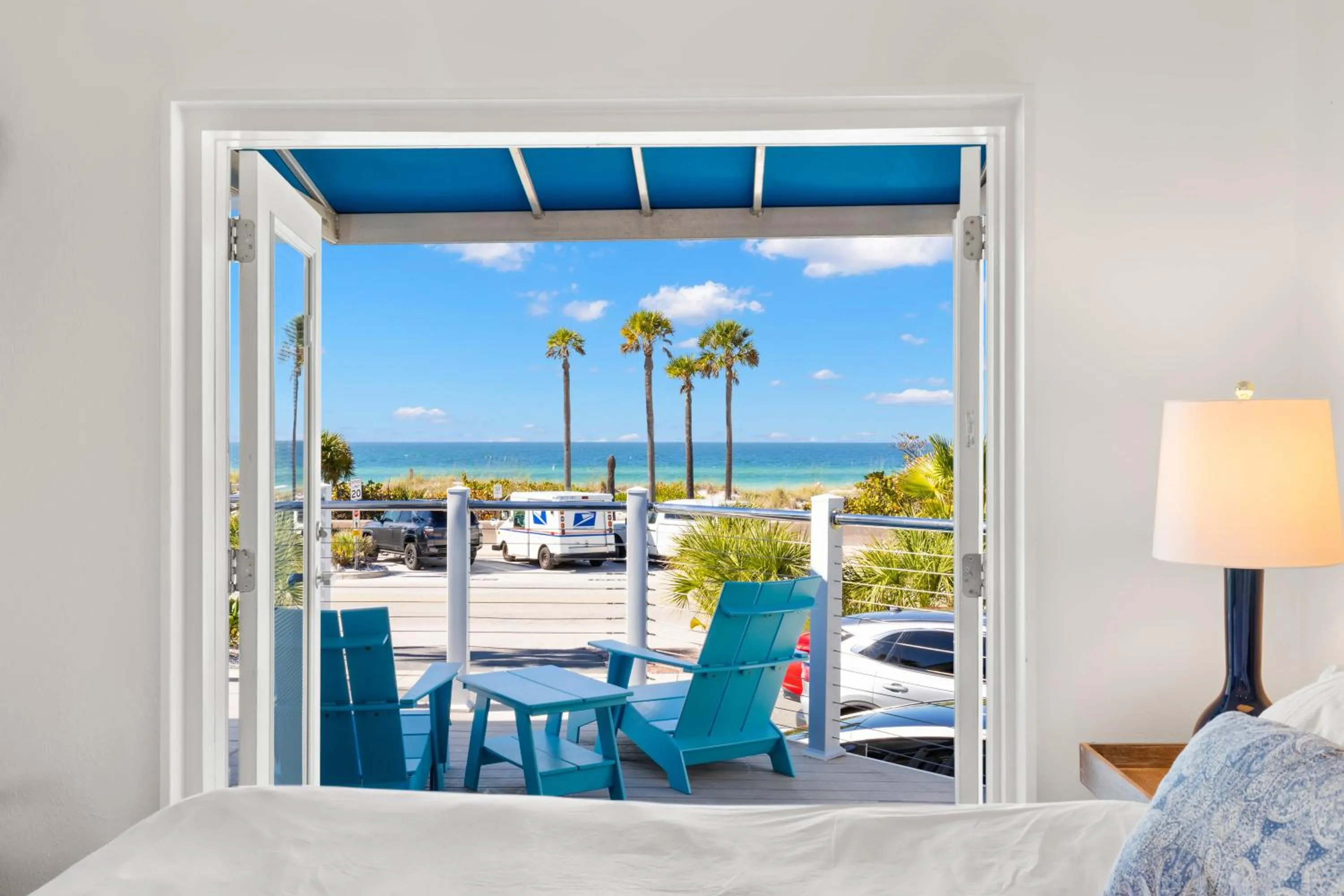 View (from property/room), Bed in Inn on the Beach