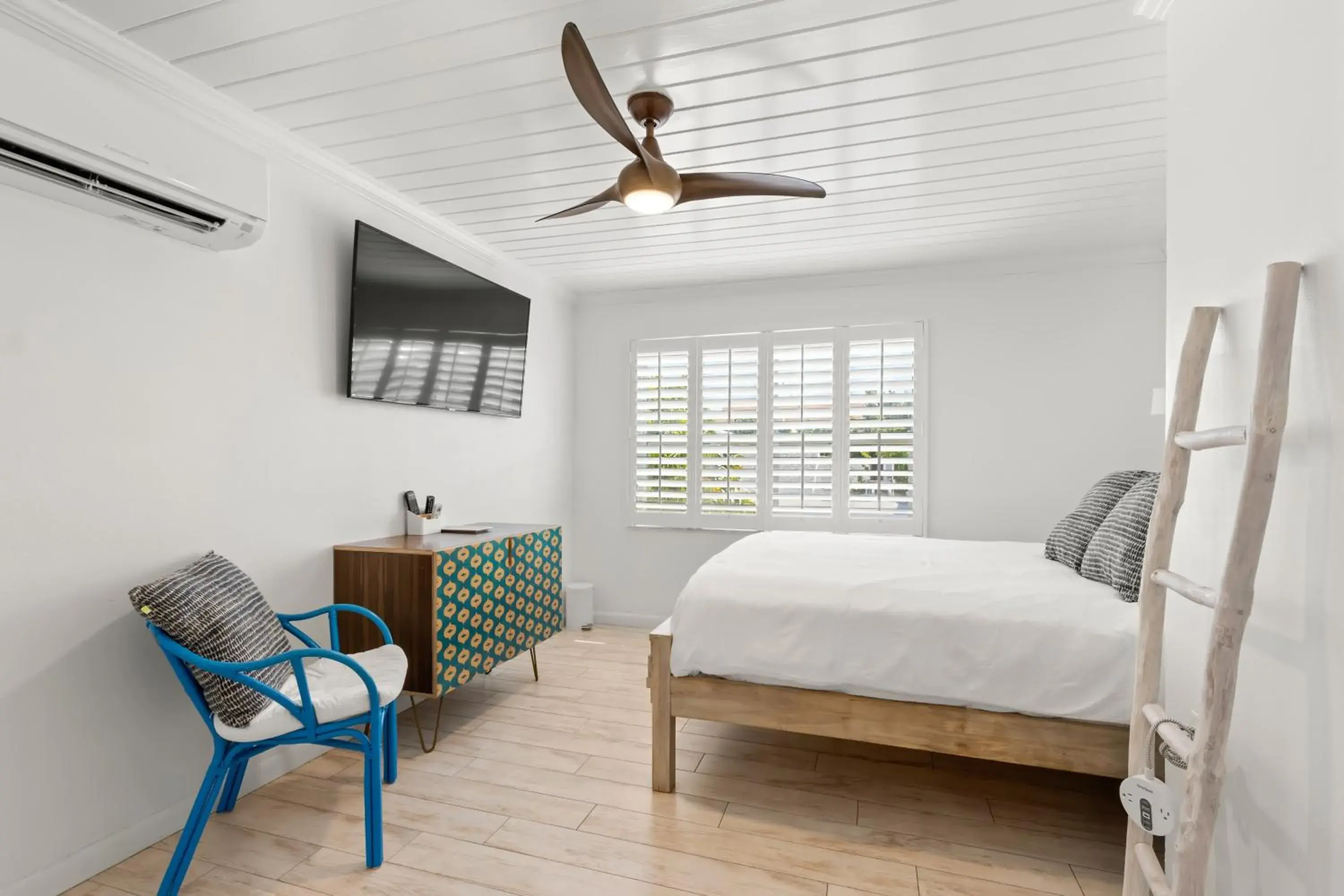 Queen Suite in Inn on the Beach Queen Suite in Inn on the Beach