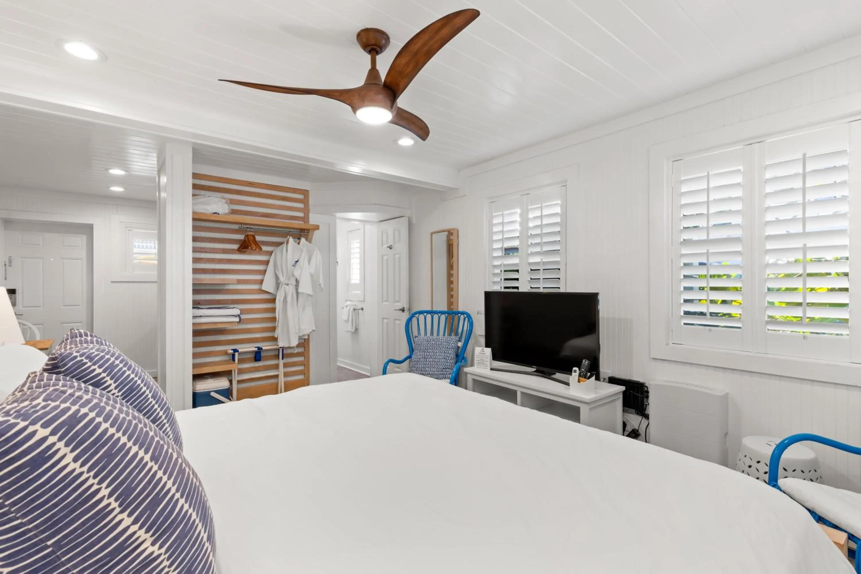 Bed in Inn on the Beach