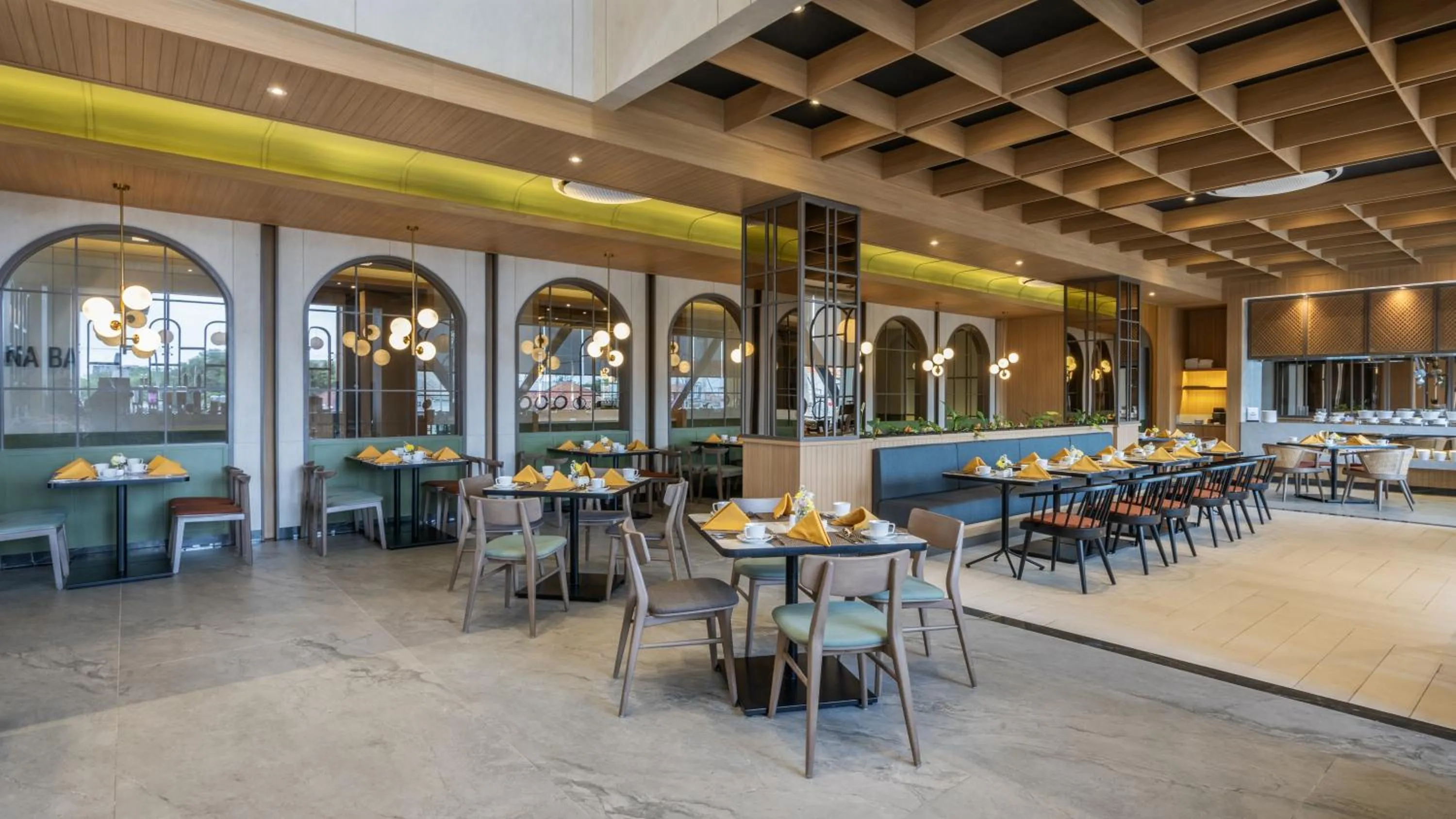 Restaurant/places to eat in Swiss-Belinn Indramayu