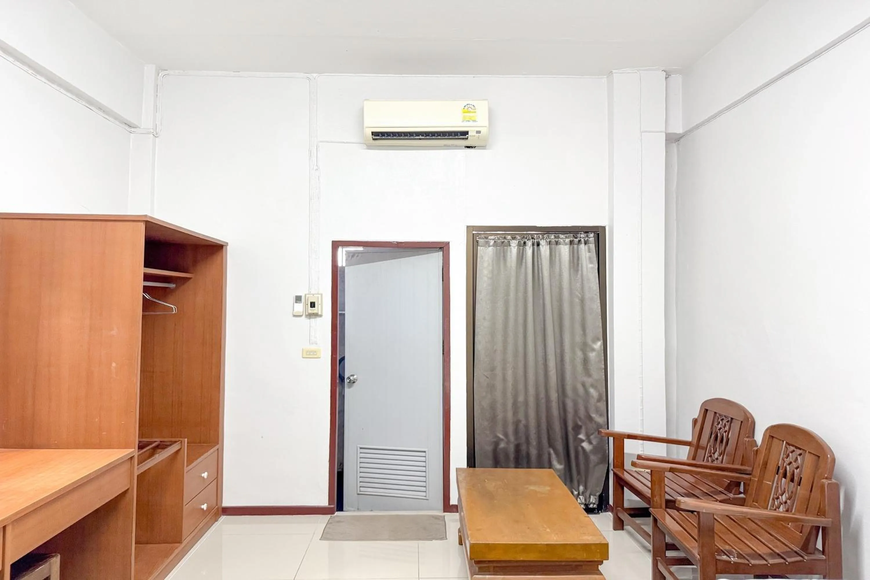 Living room in Jitrawadee Hotel