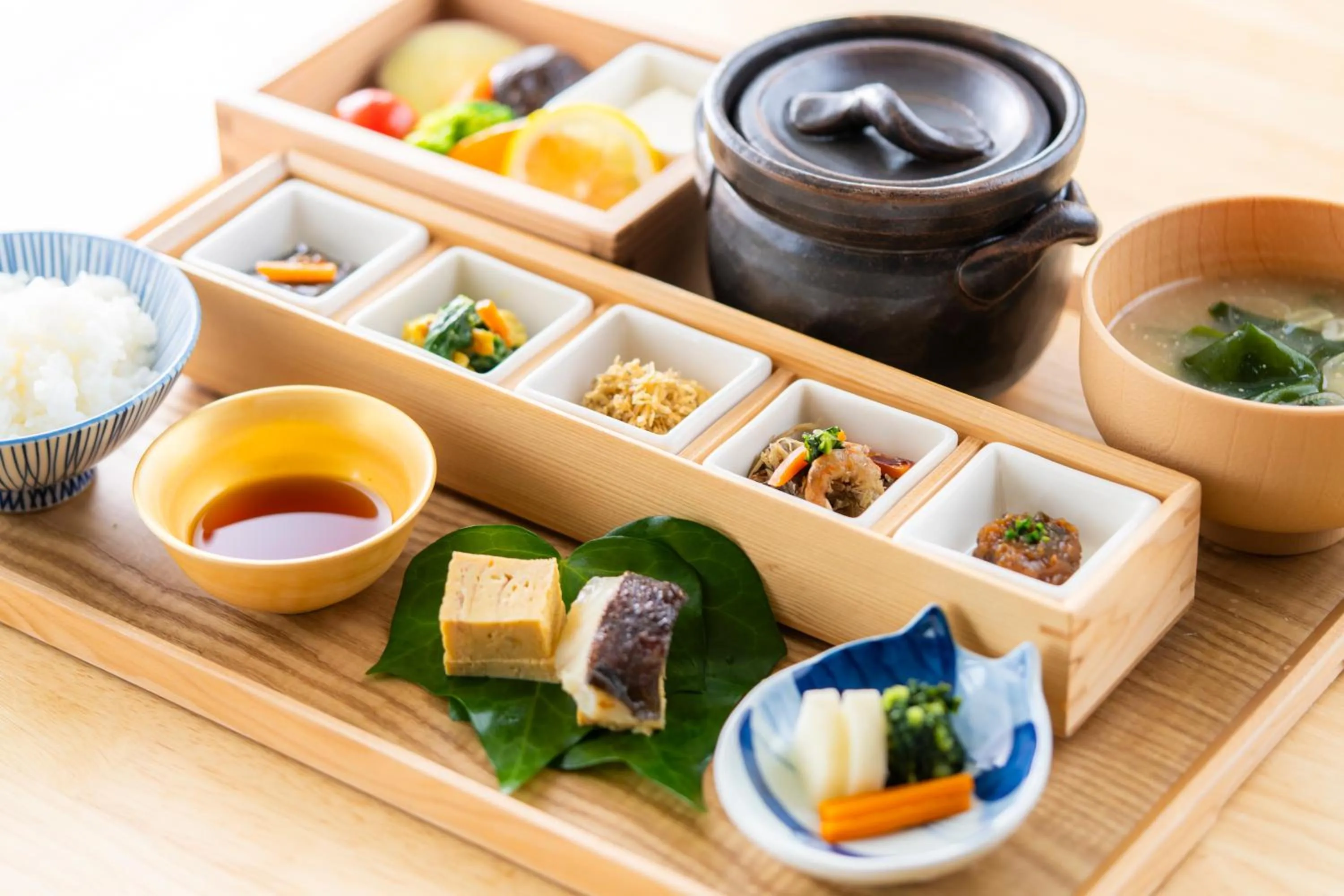 Breakfast in Onomichi Club