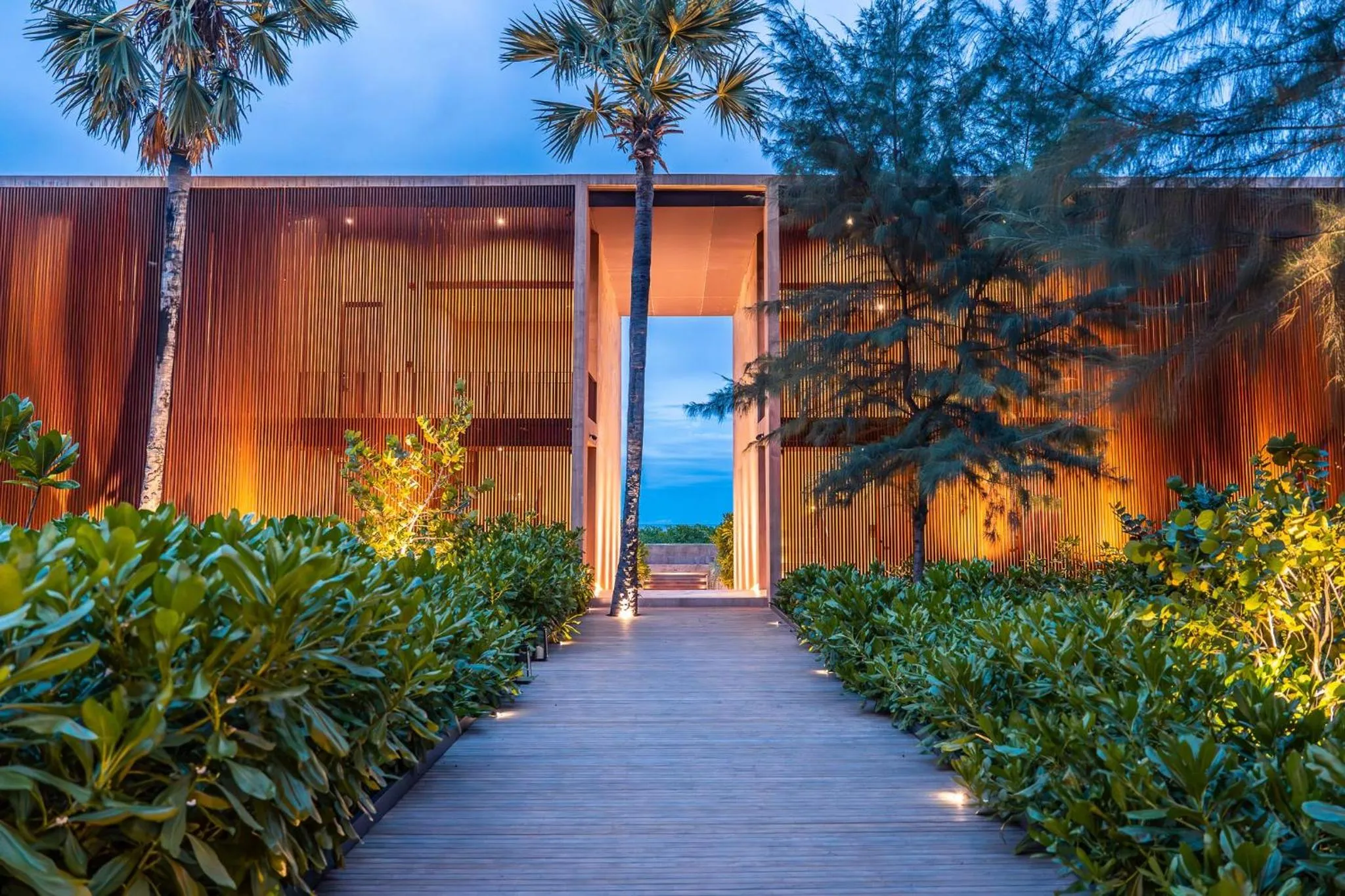 inchantreedoolay huahin