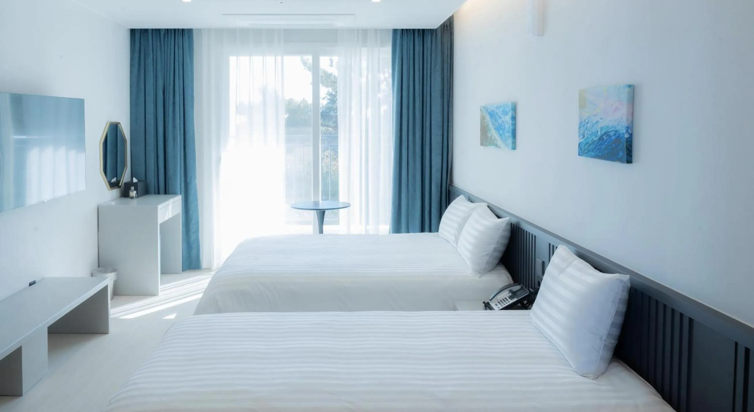 Bed in Hotel Sollavue