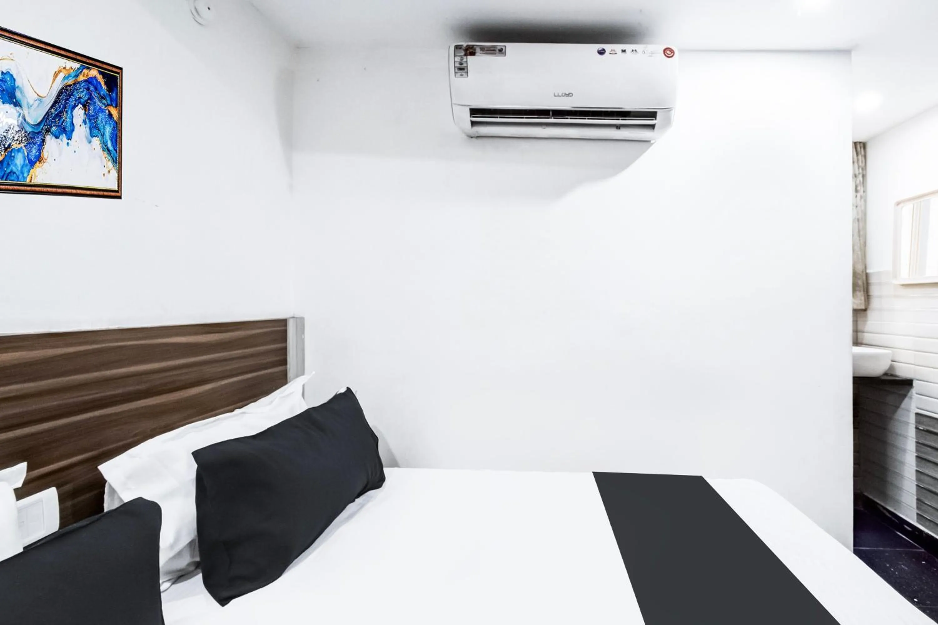 Bedroom in HOTEL O SUN RESIDENCY