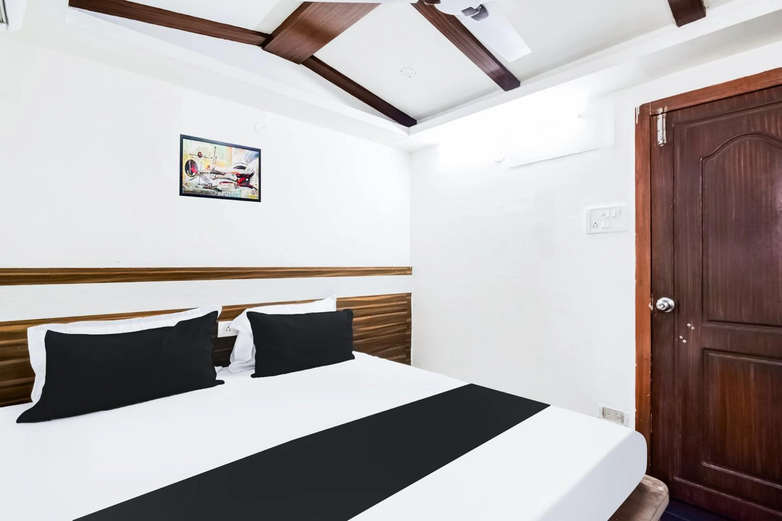 Bedroom, Bed in HOTEL O SUN RESIDENCY