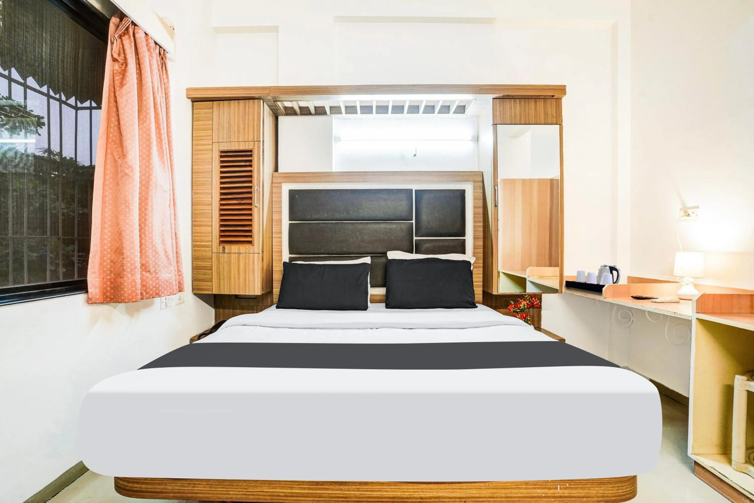 Bedroom, Bed in Super Hotel O Nashik