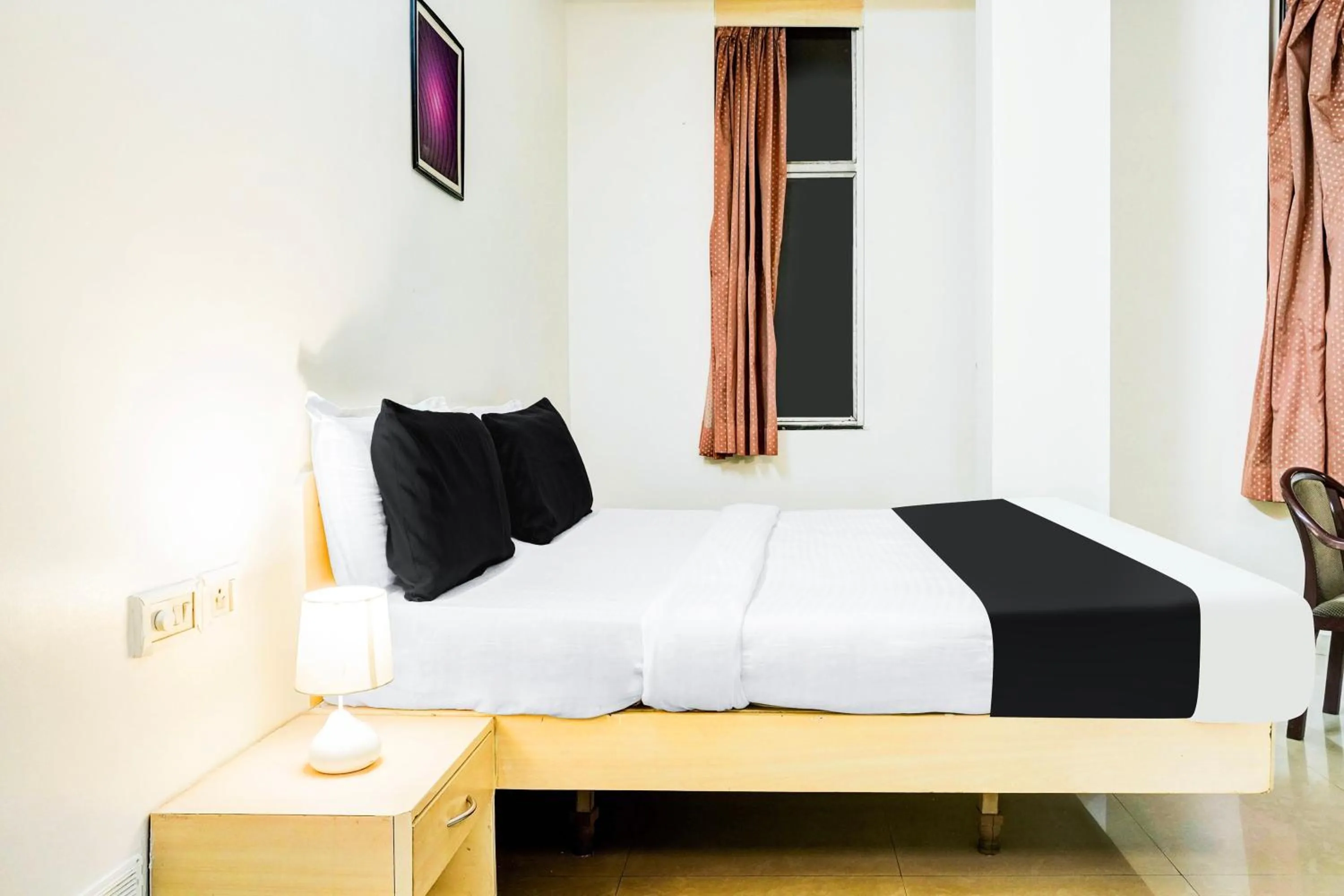 Bedroom, Bed in Super Hotel O Nashik