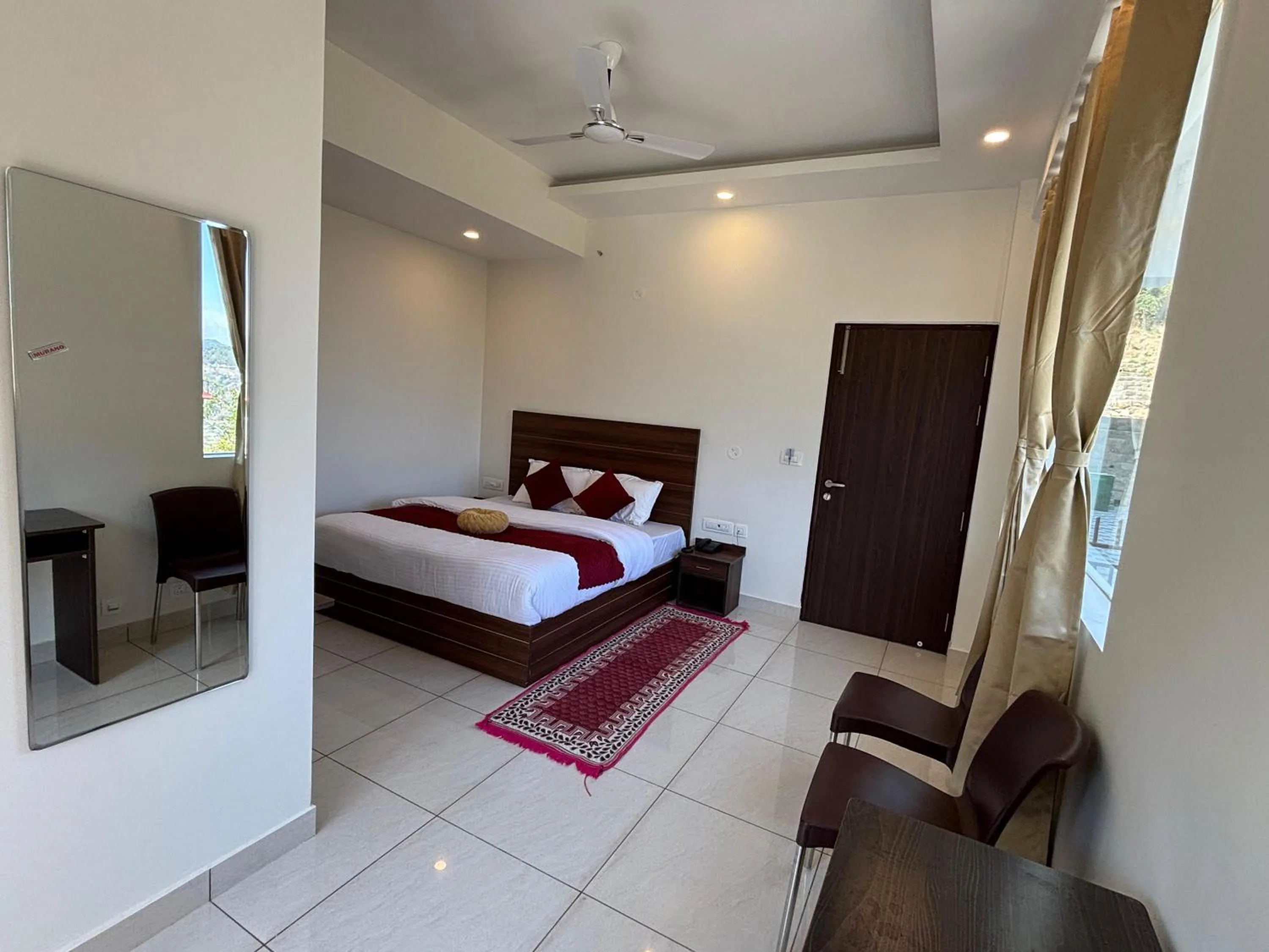 Bedroom, Bed in Hotel Rewalsar Heights
