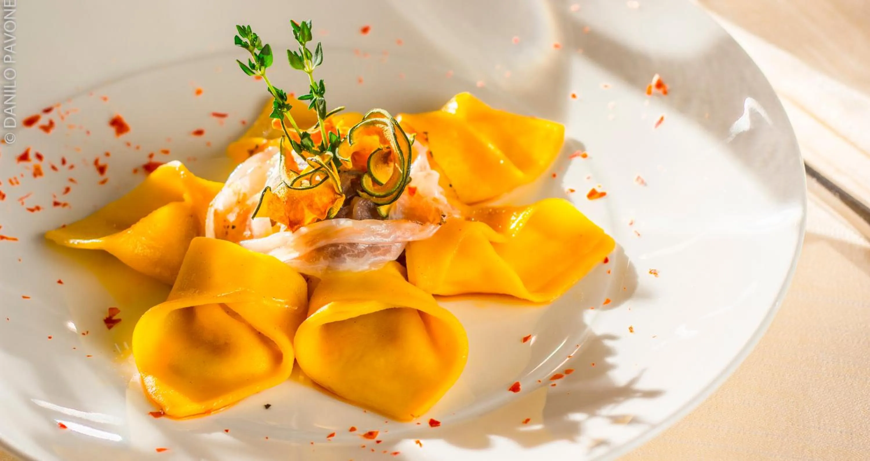 Food and drinks in Arli Hotel Business and Wellness