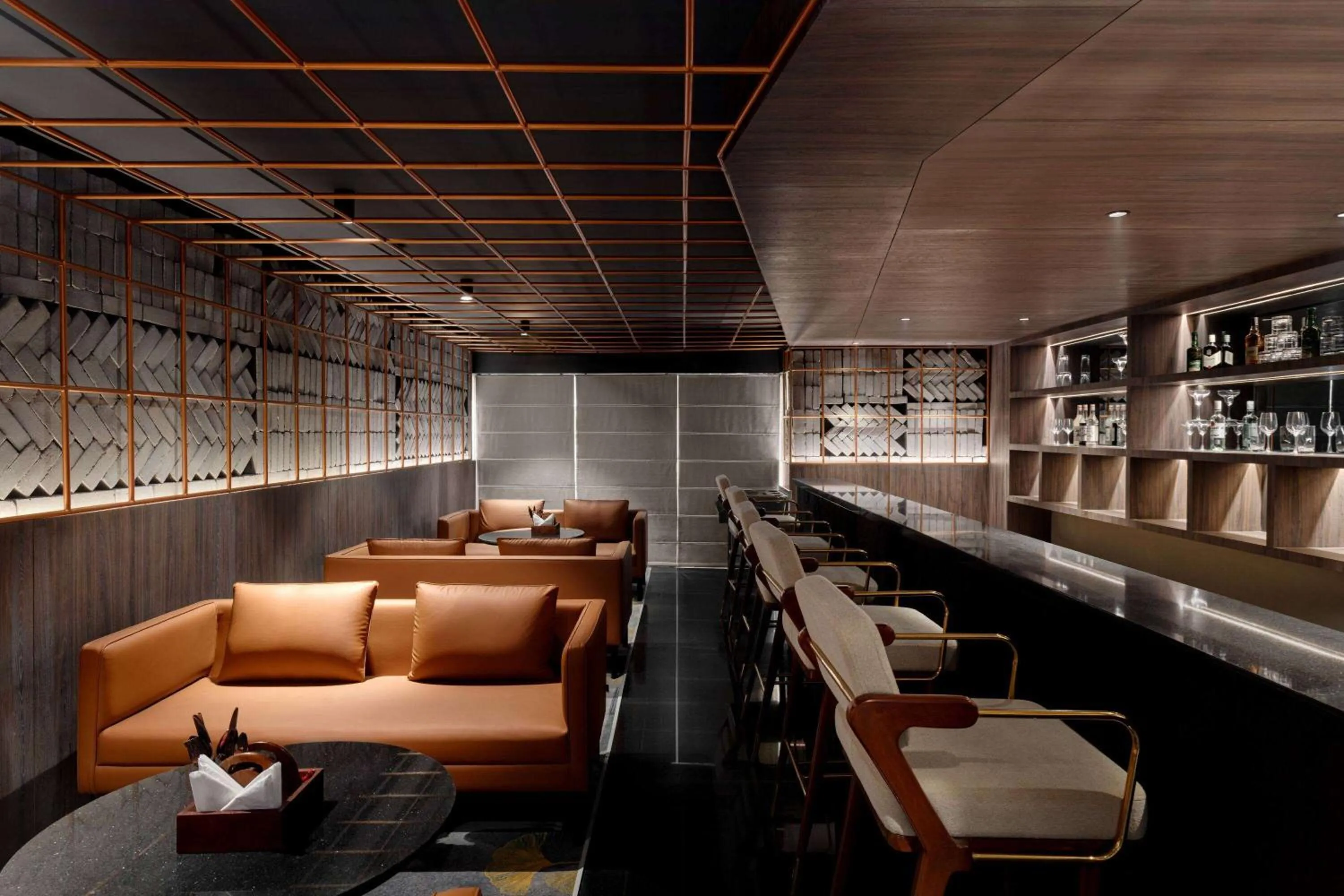 Lounge or bar in Ramada Encore By Wyndham Bhiwadi Phool Bagh Chowk