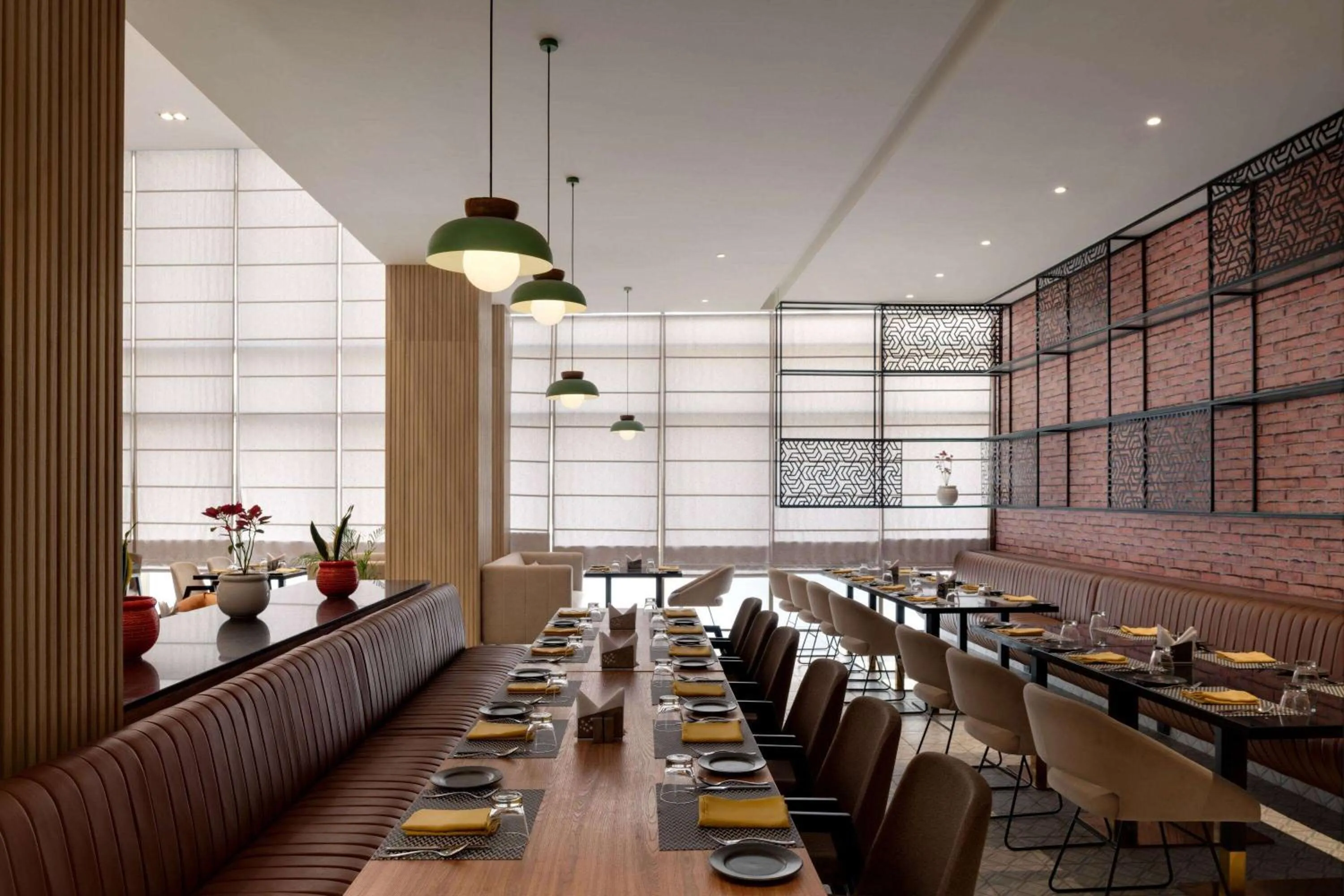 Restaurant/places to eat in Ramada Encore By Wyndham Bhiwadi Phool Bagh Chowk