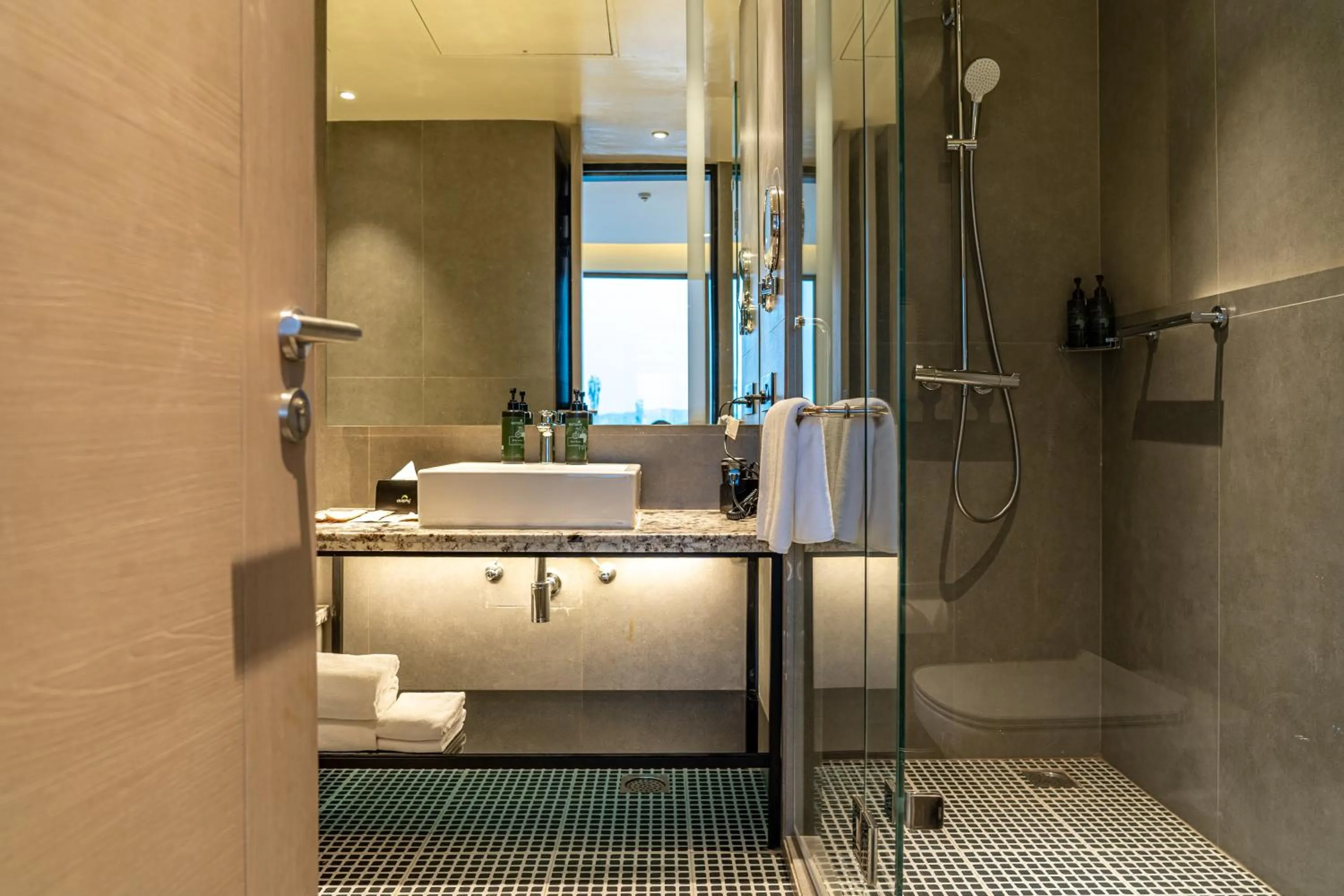 Ramada Encore By Wyndham Bhiwadi Phool Bagh Chowk