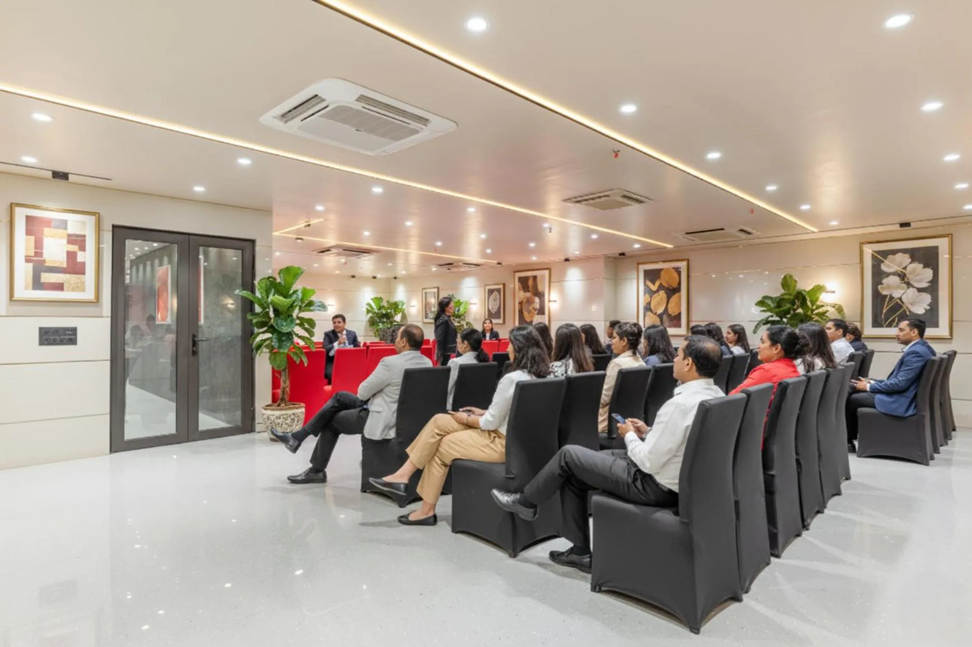 Meeting/conference room in FabHotel Red Vibe - Kasturba Nagar