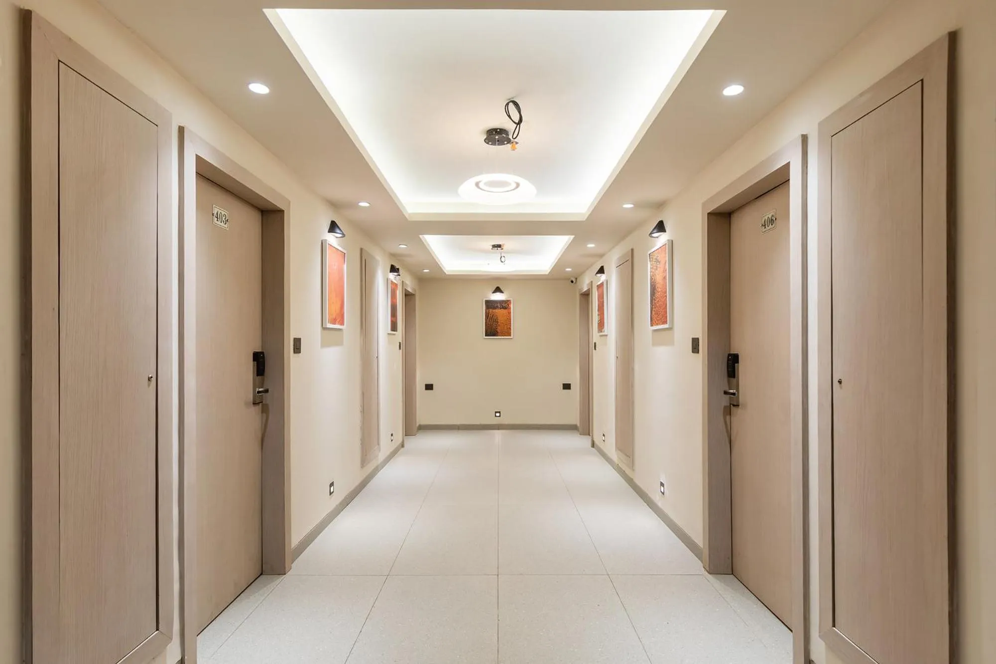 Lobby or reception in FabHotel Red Vibe - Kasturba Nagar