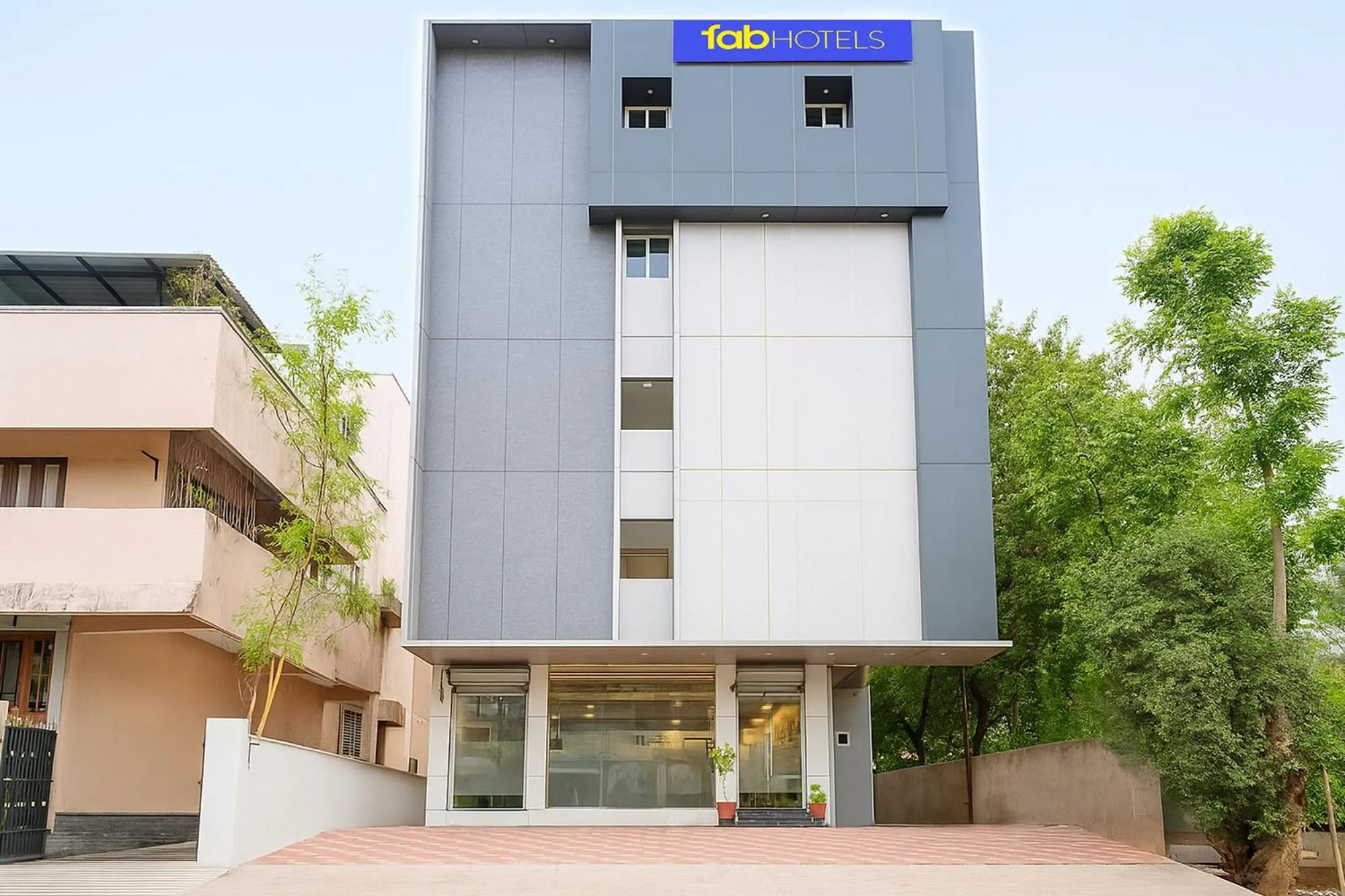FabHotel GT Empire