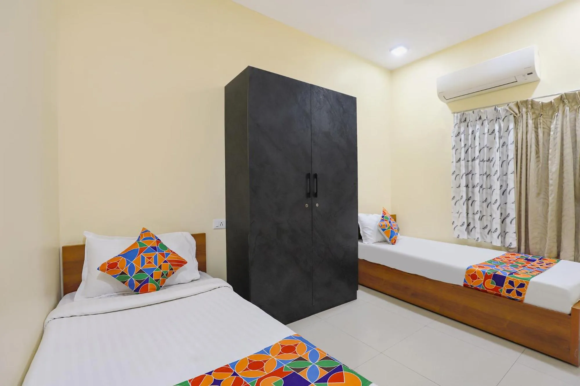 Bed in FabHotel GT Empire