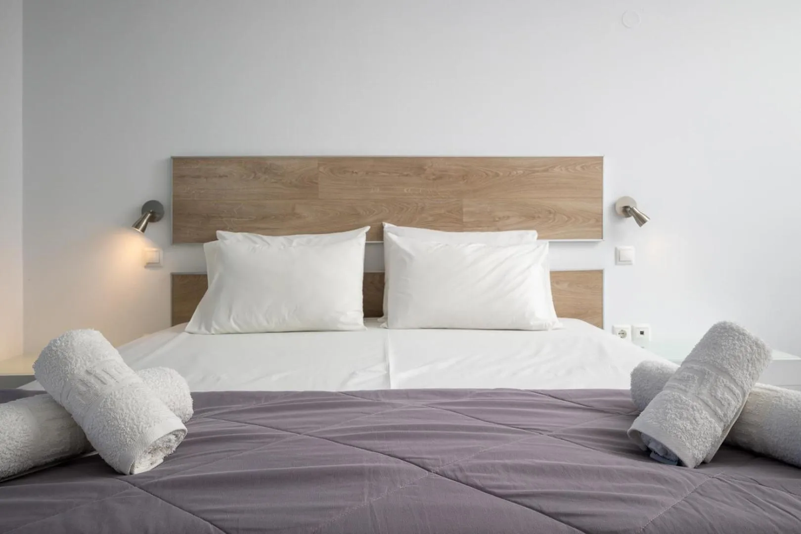 Bed in Triantafillas Suites