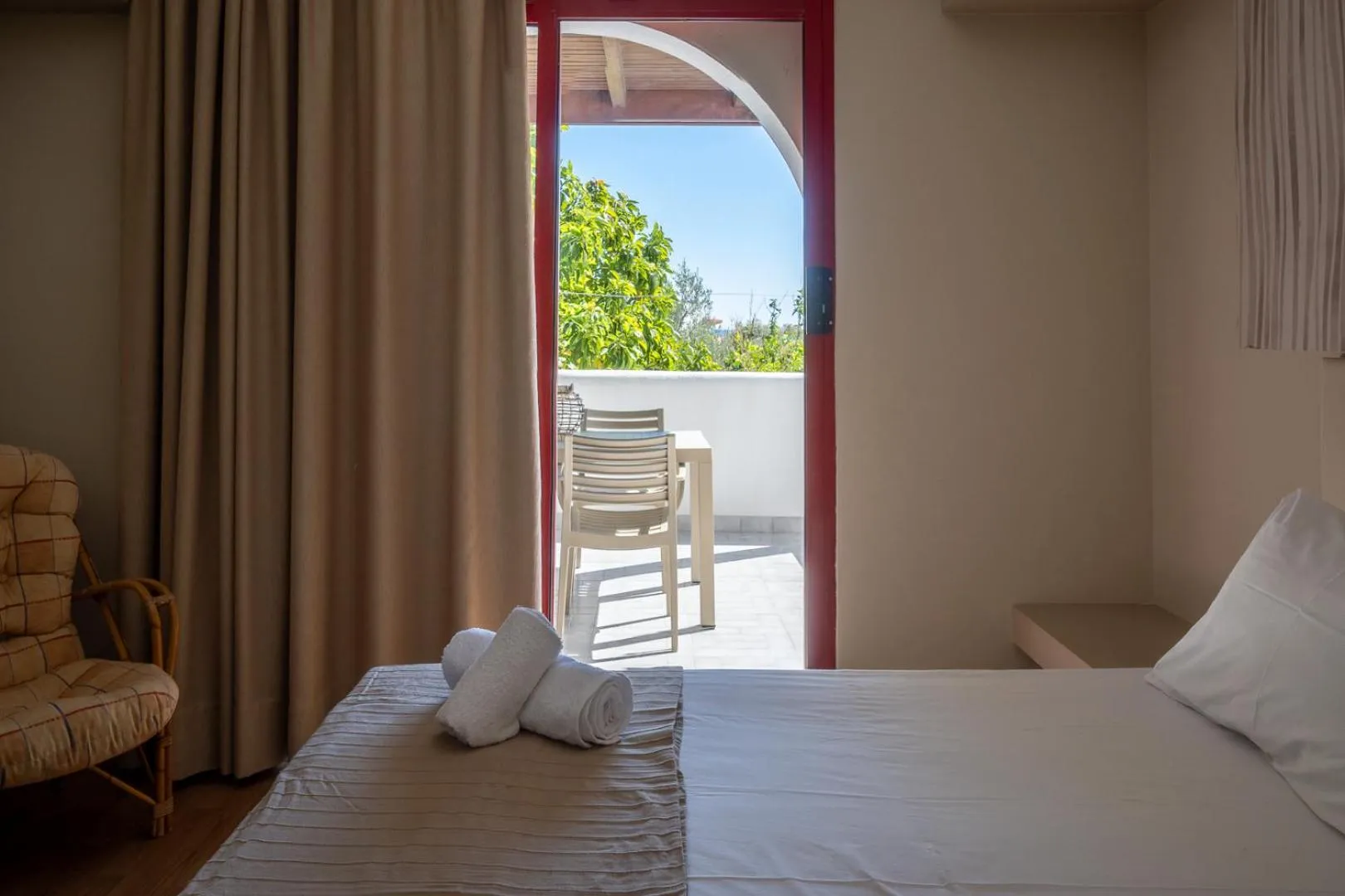 Bed in Triantafillas Suites