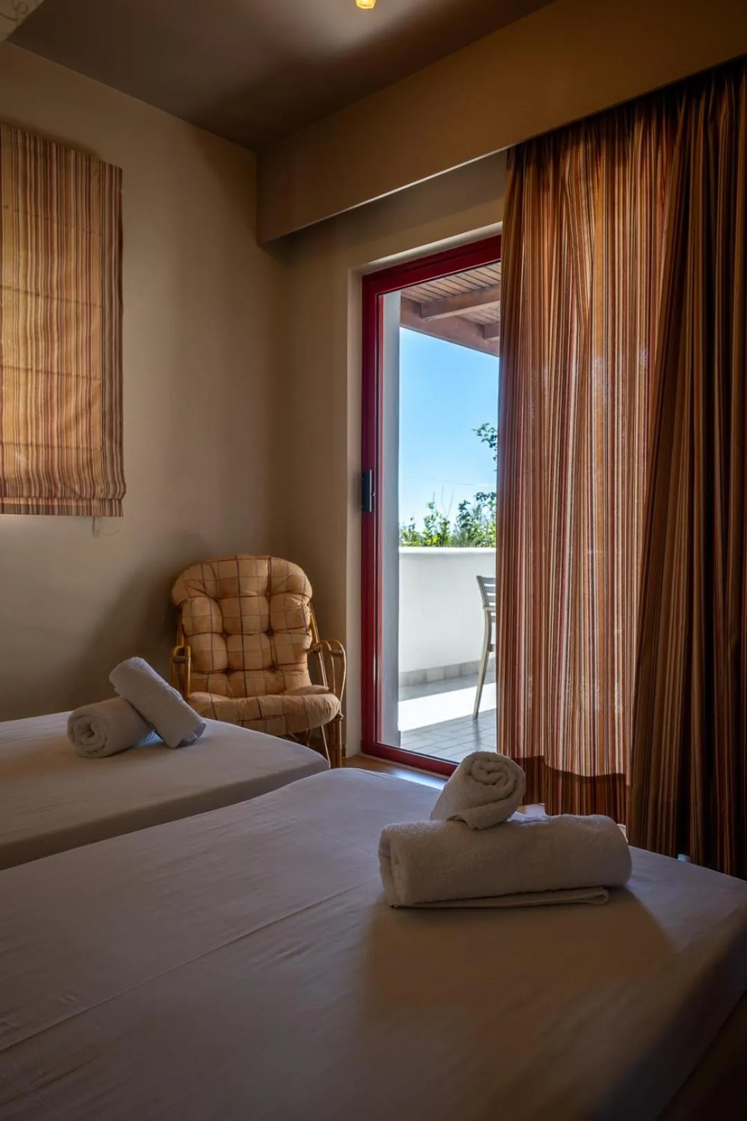 Bed in Triantafillas Suites