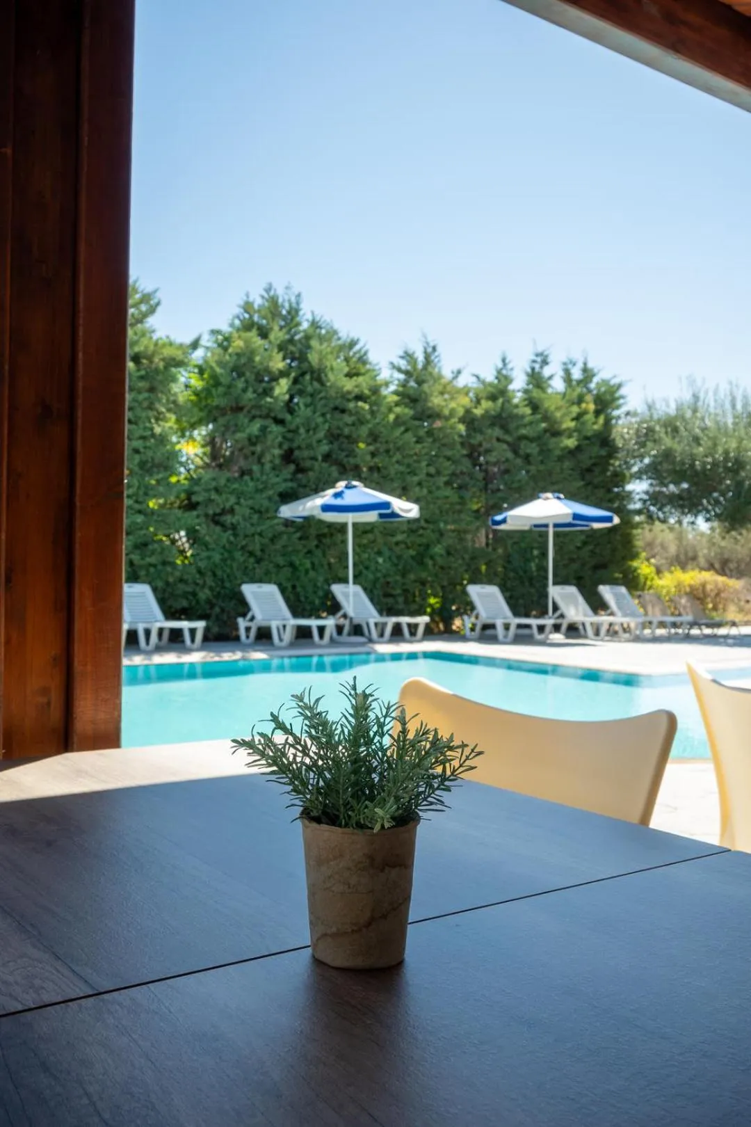 Day in Triantafillas Suites