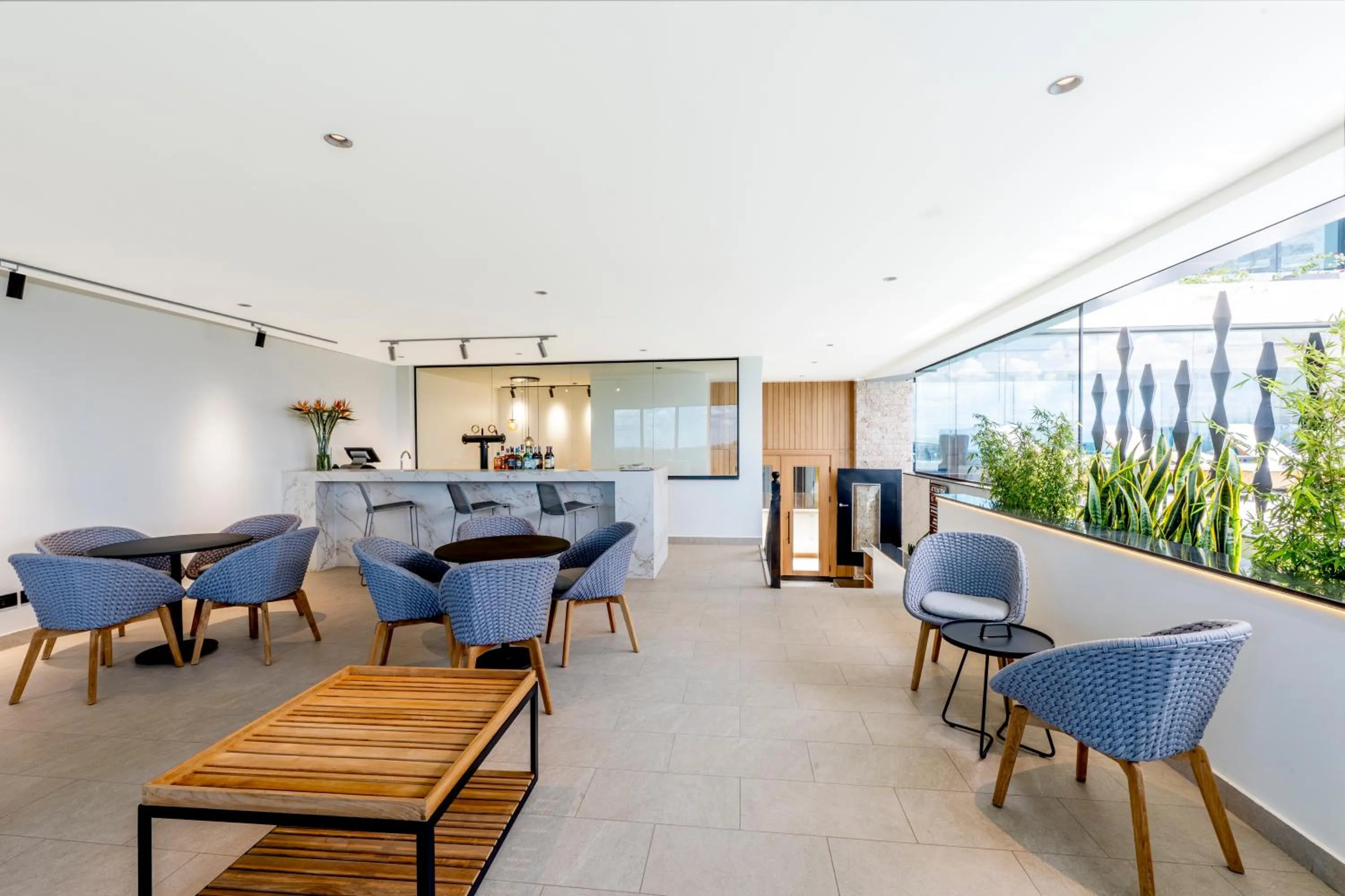 Lounge or bar in Hyatt Place Nairobi Westlands