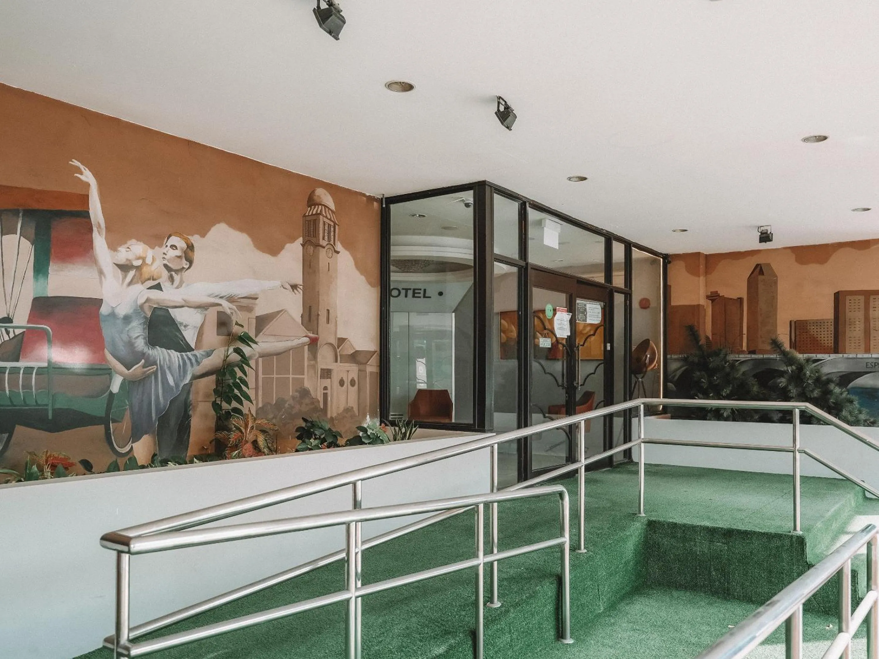 Hi Hotel Dot, 11Hrs, Stay from 10PM to 9AM