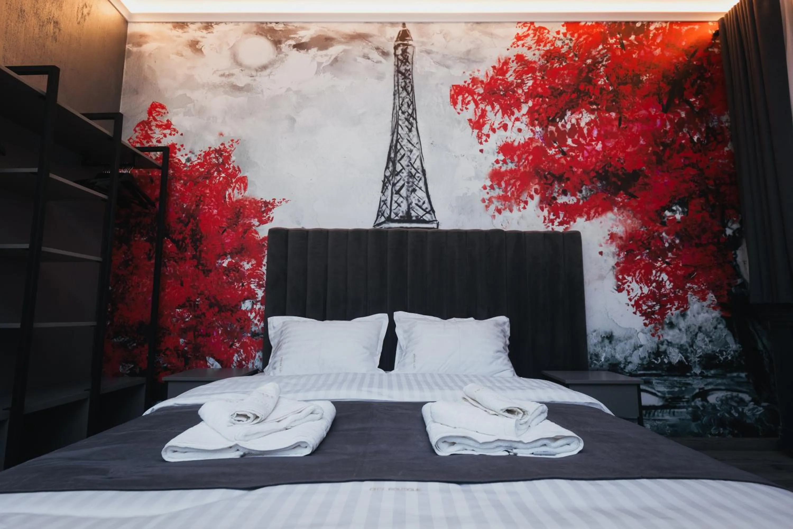 Photo of the whole room, Bed in City Boutique Hotel Reghin