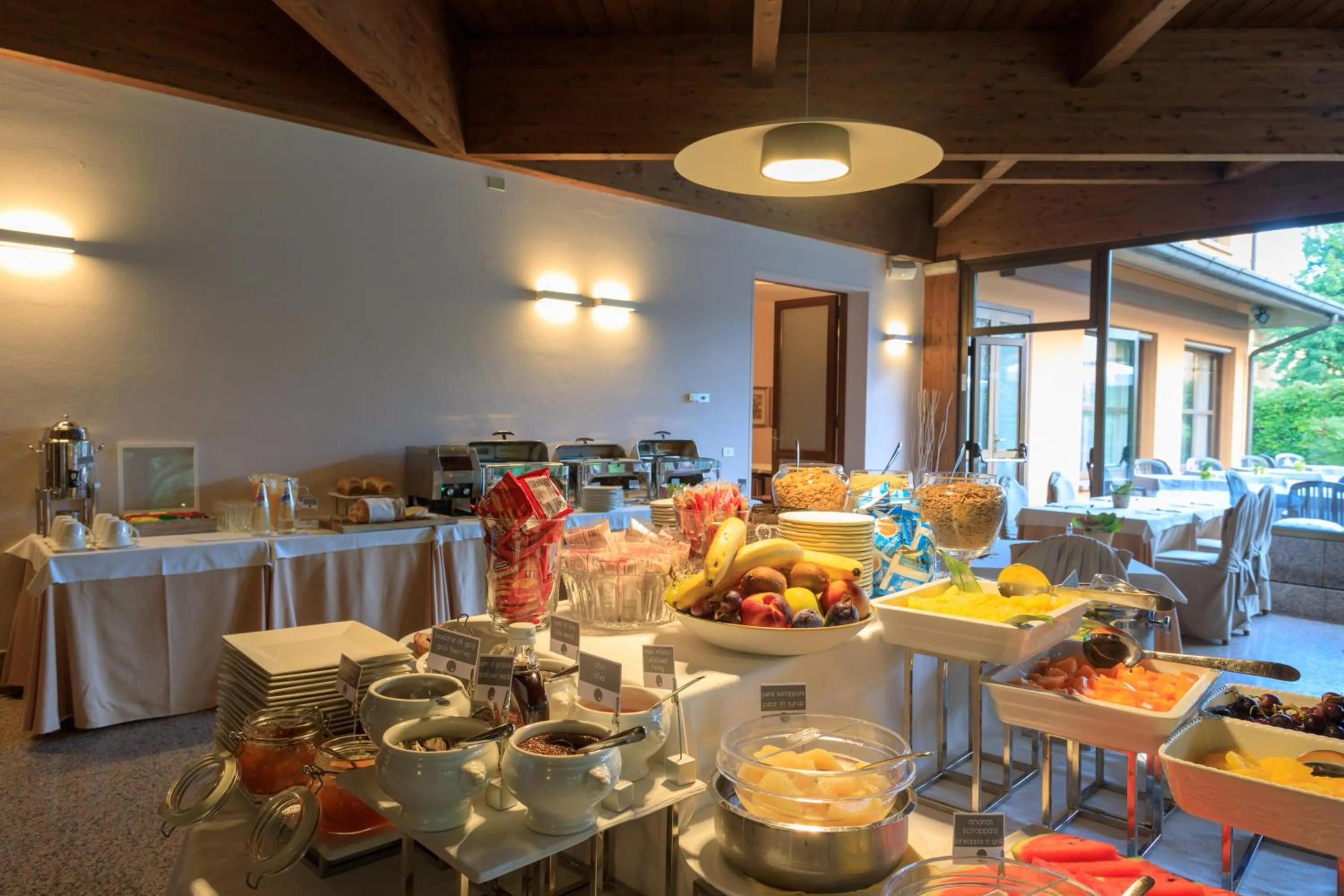 Brianteo Hotel Residence and Restaurant