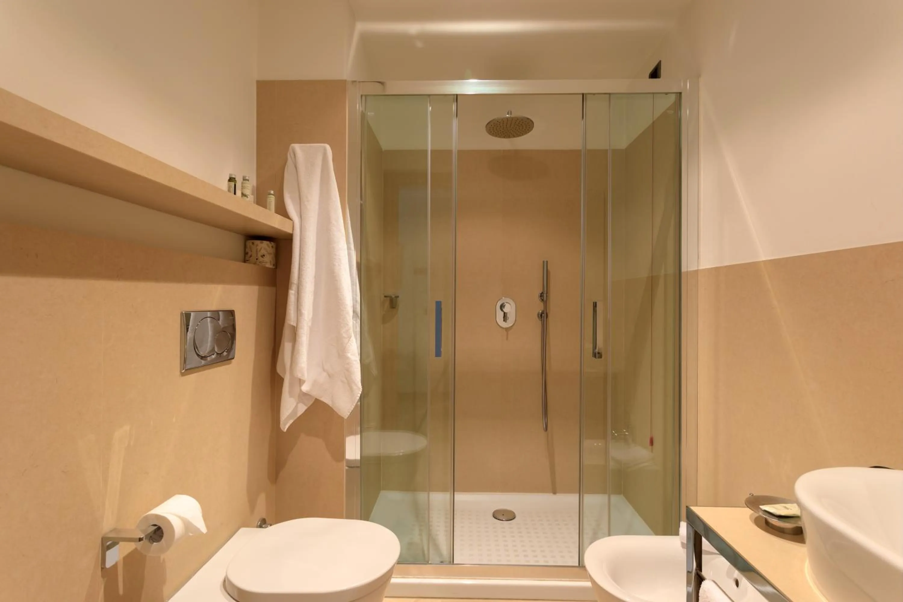 Brianteo Hotel Residence and Restaurant