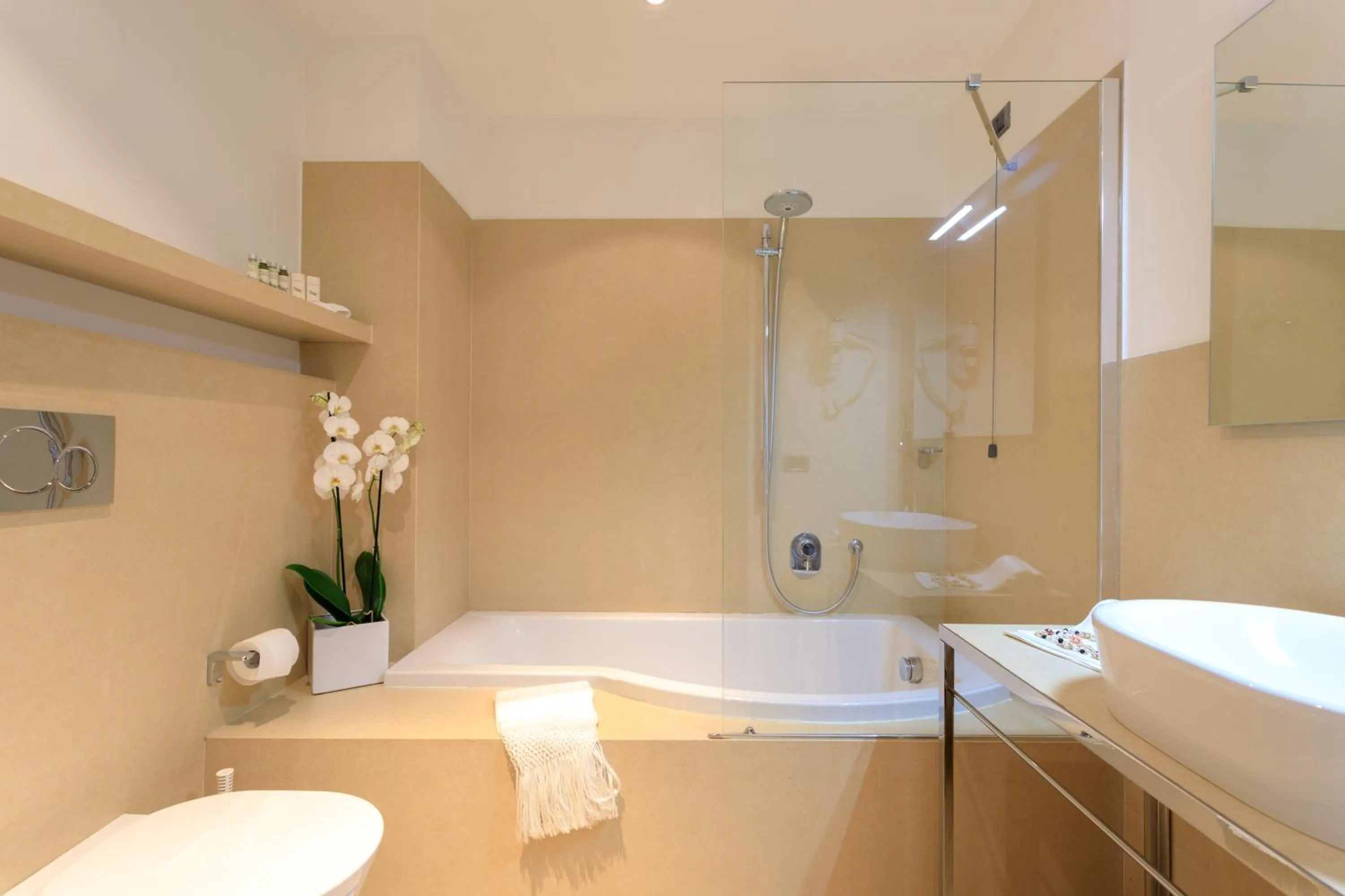 Brianteo Hotel Residence and Restaurant