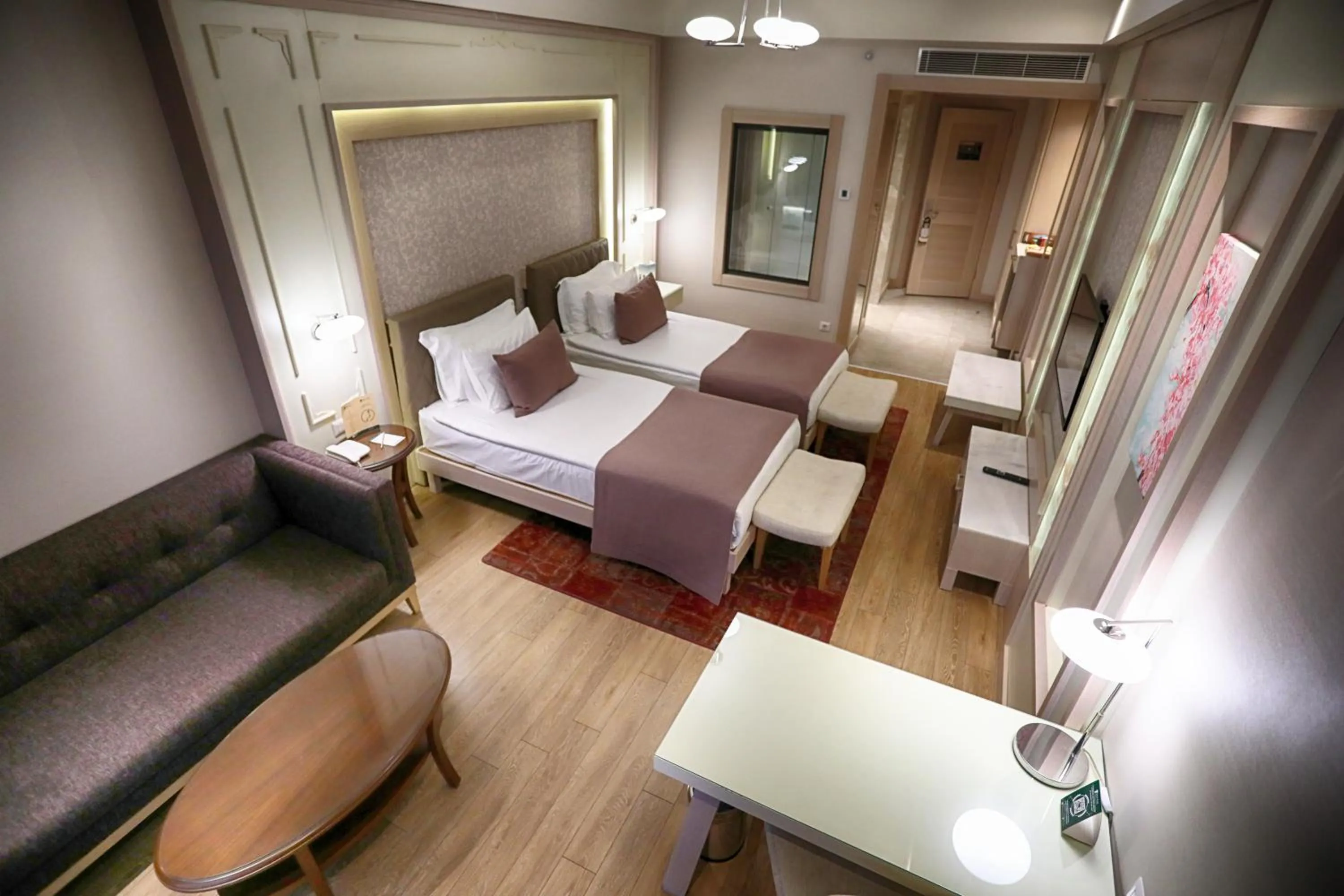 Photo of the whole room, Bed in The Green Park Ankara