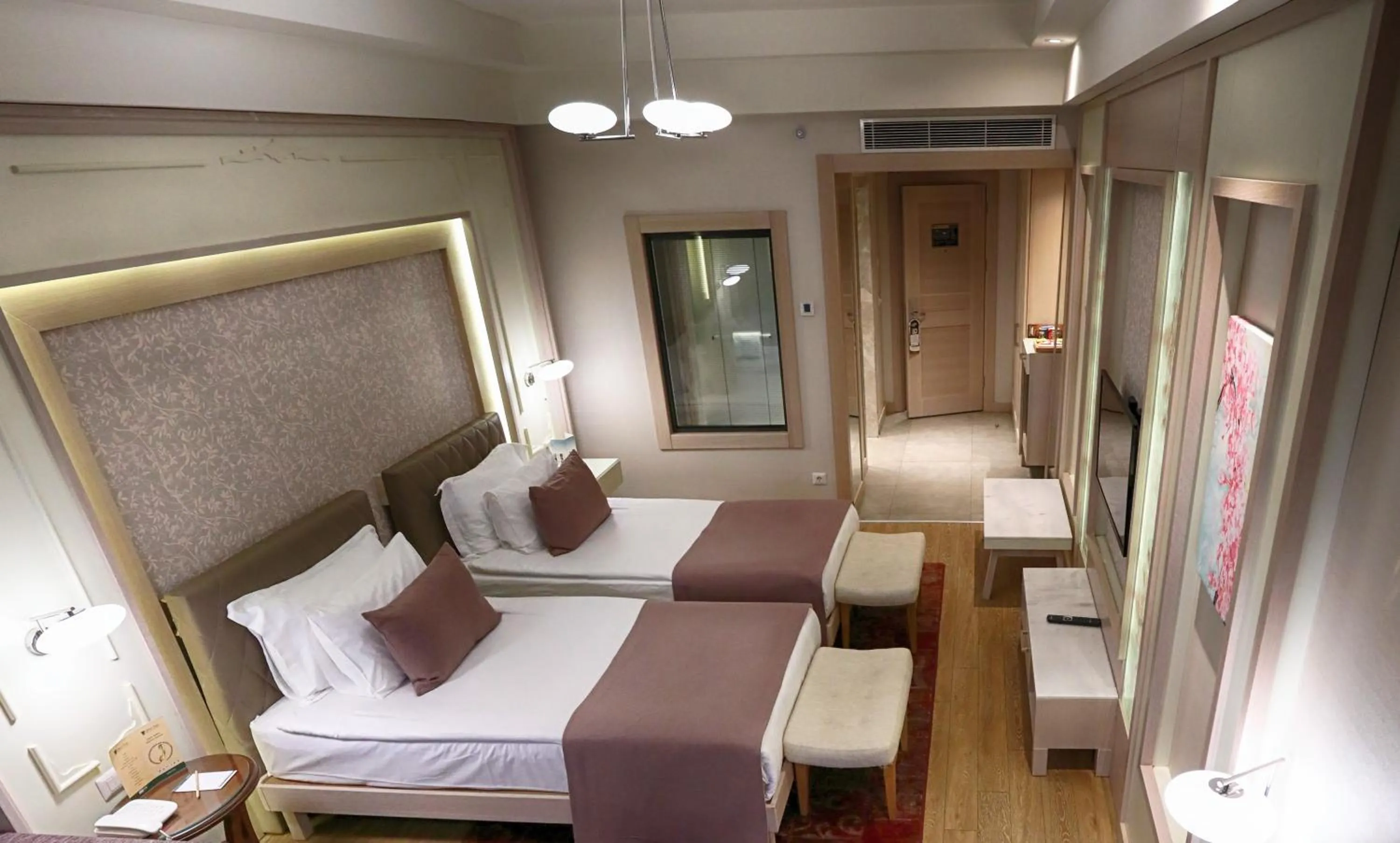 Photo of the whole room, Bed in The Green Park Ankara