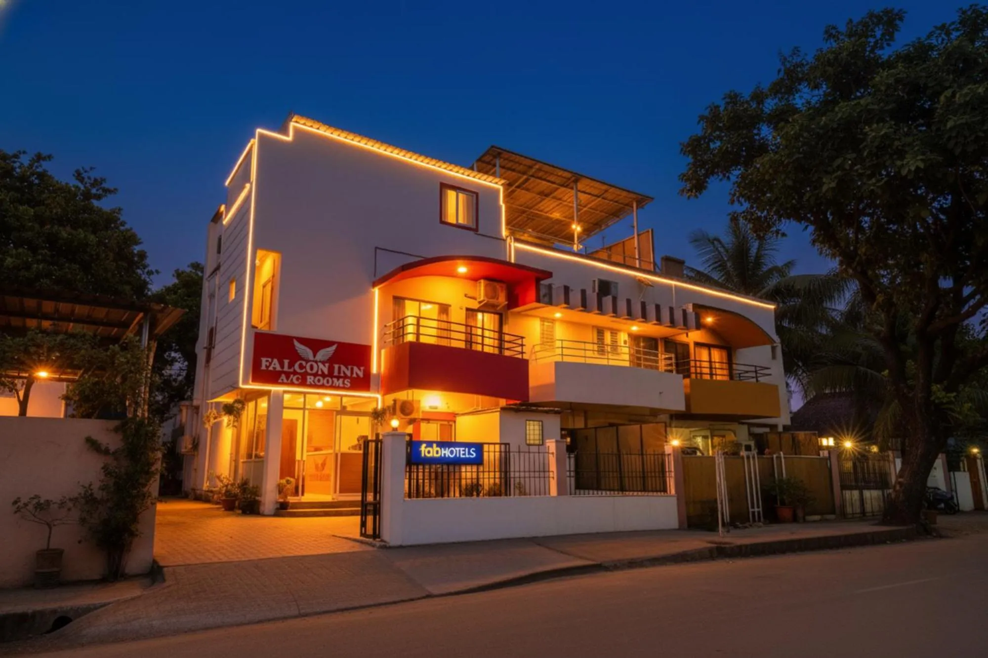 Facade/entrance in FabHotel New Falcon Inn - Nr Balewadi stadium