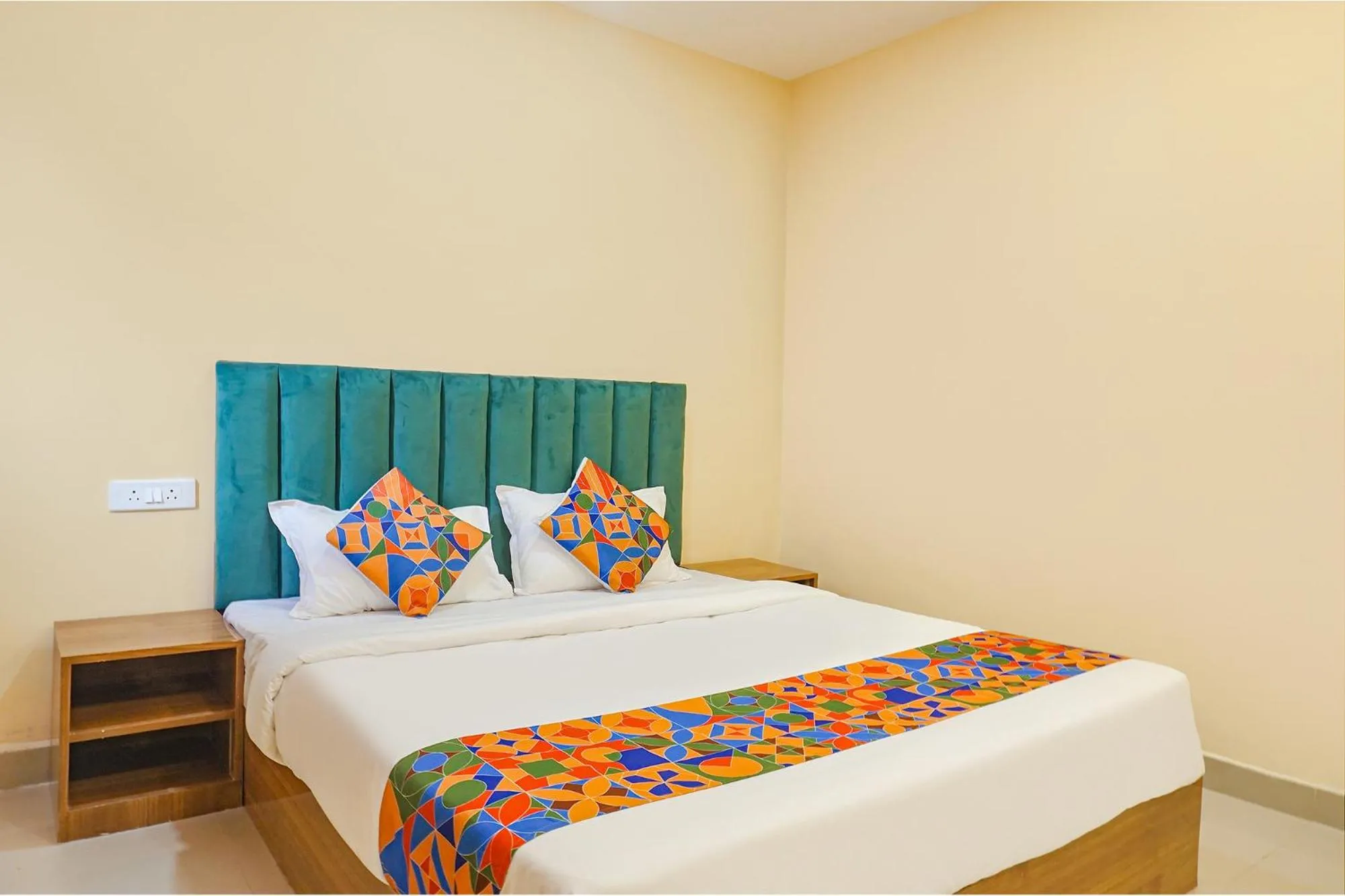Bed in FabHotel New Falcon Inn - Nr Balewadi stadium