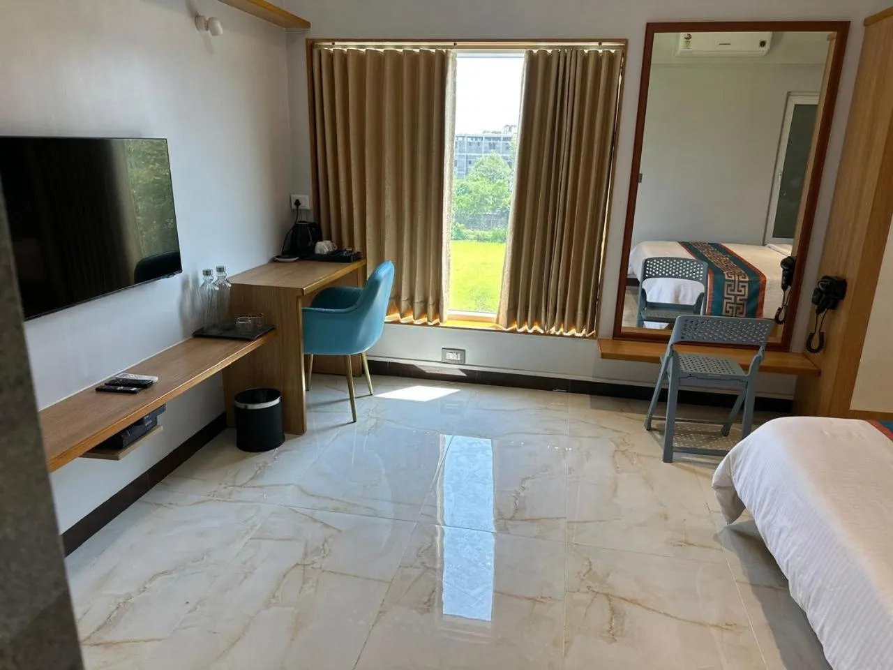 TV and multimedia, Bed in The VP Residency Towerrs